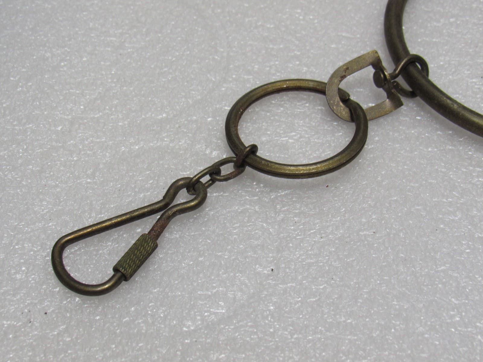 Vintage Police Security Brass Whistle with Wrist Ring and Clip (V61JJ) - Thumbnail 4