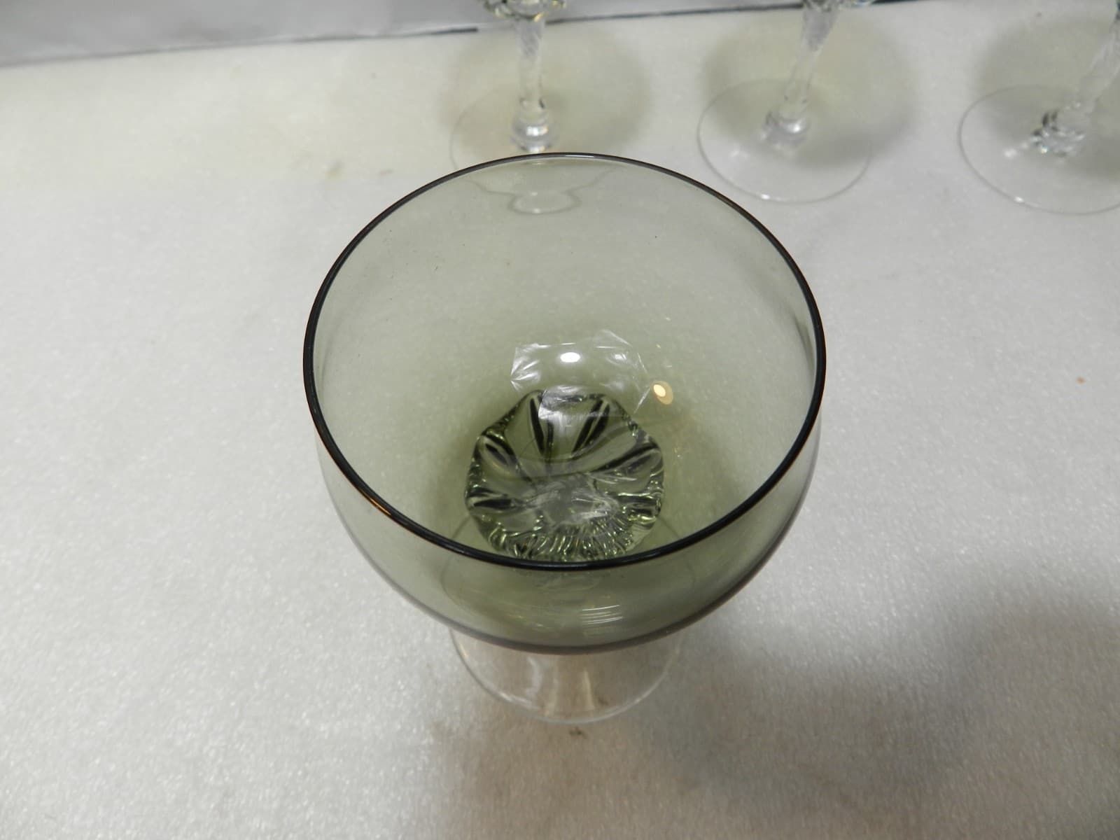 4 Sasaki Hawthorn Smoke Black/Gray Coronation Stim 4.5" Tall Wine Glasses B31K - Thumbnail 3