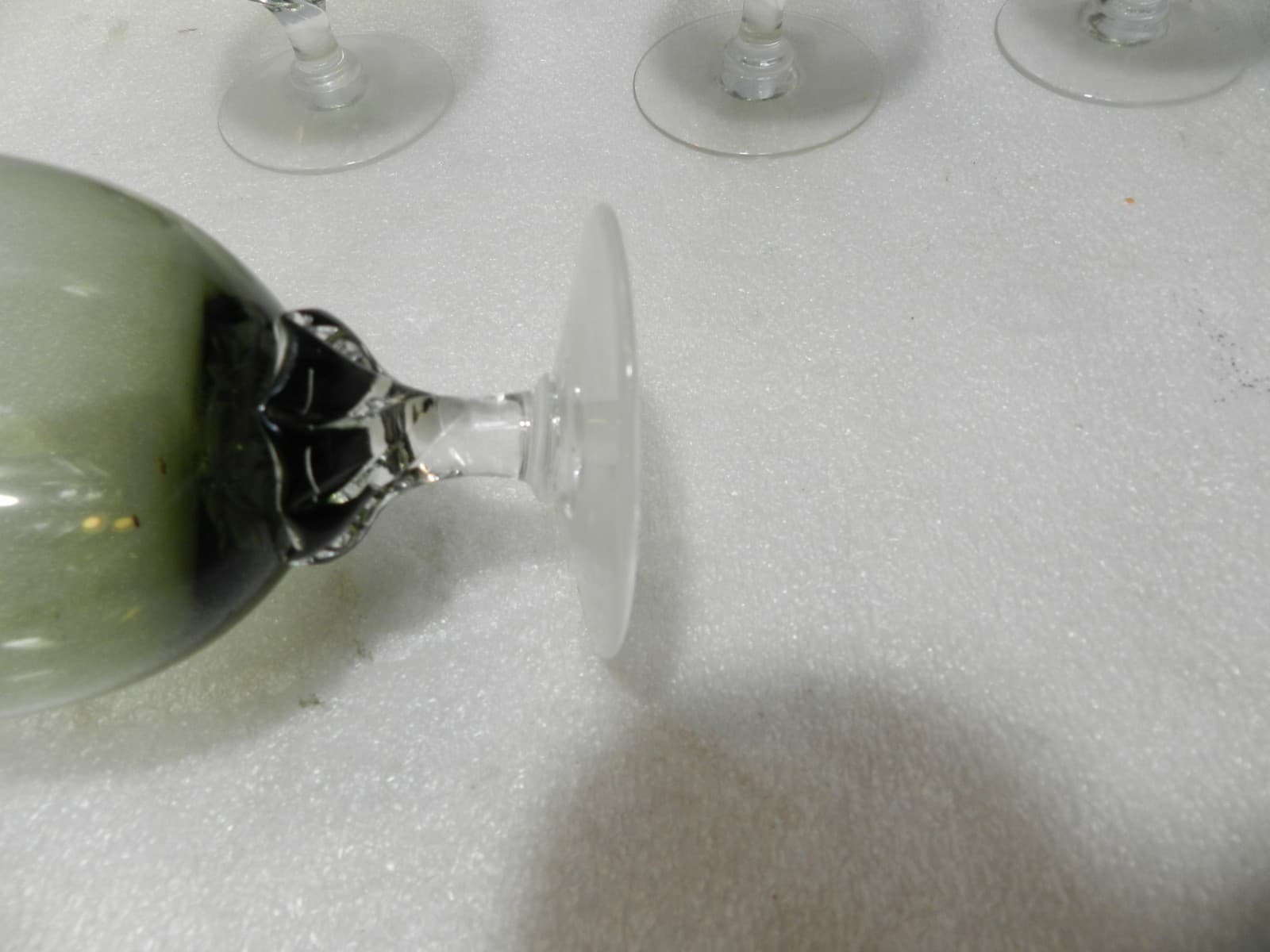 4 Sasaki Smoke Black/Gray Coronation Stim 4 3/4" Tall Wine Glasses B32K - Thumbnail 4