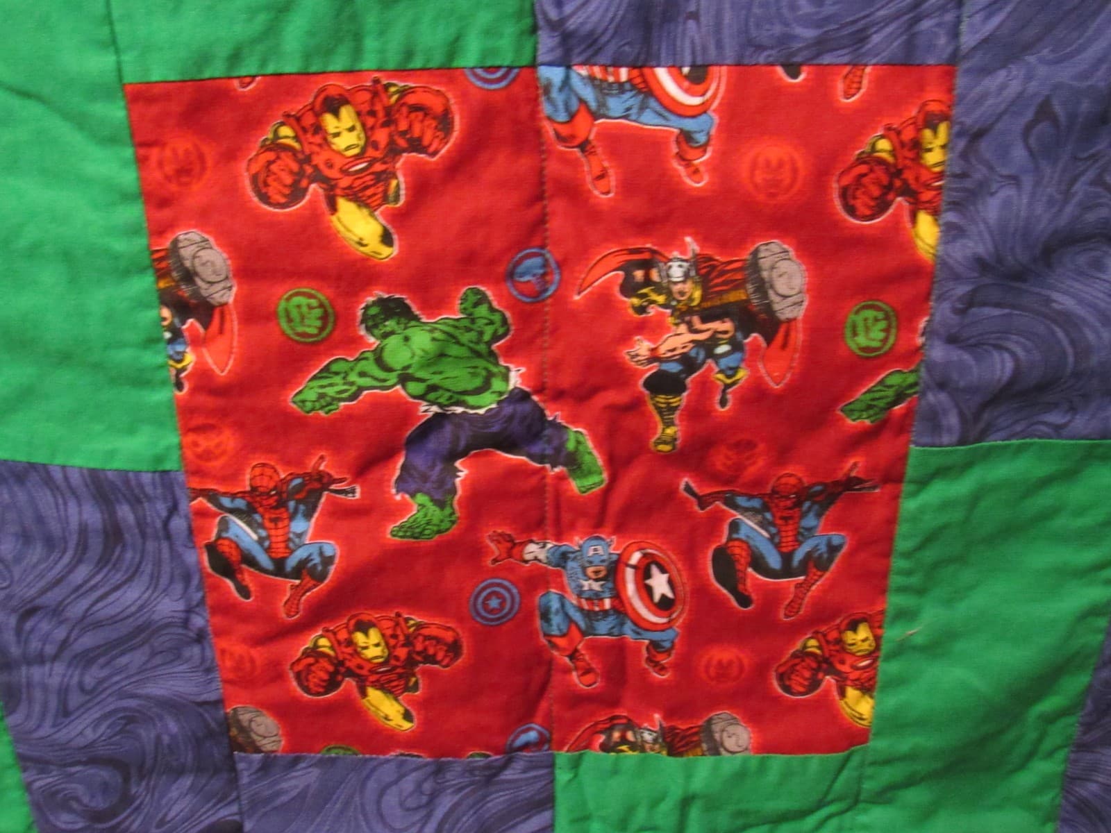 Locally Handmade Sewn Quilt Baby Toddler Marvel SuperHeros Cotton 40"x56" W64 - Thumbnail 3