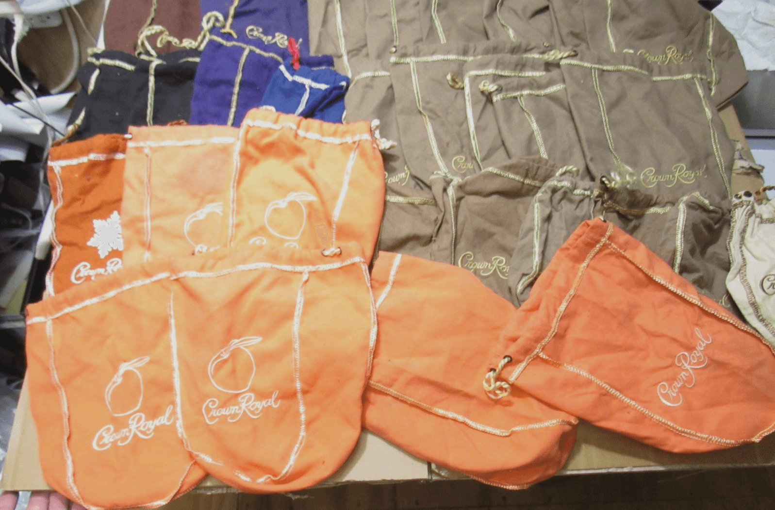 34 Mixed Crown Royal Bags Various Colors/Sizes Peach Snowflake Tan Blk (F4J) - Thumbnail 3