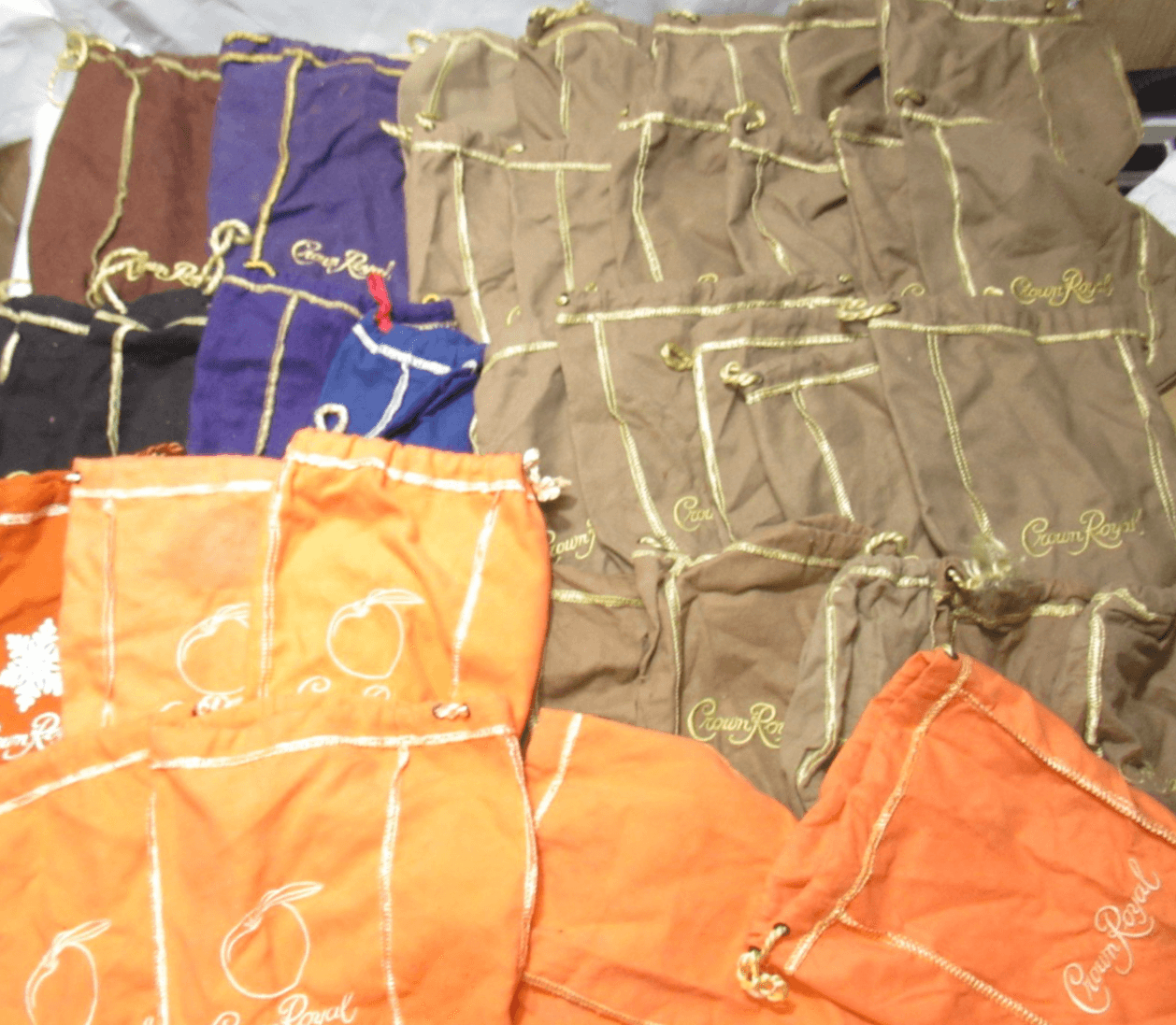 34 Mixed Crown Royal Bags Various Colors/Sizes Peach Snowflake Tan Blk (F4J) - Thumbnail 5