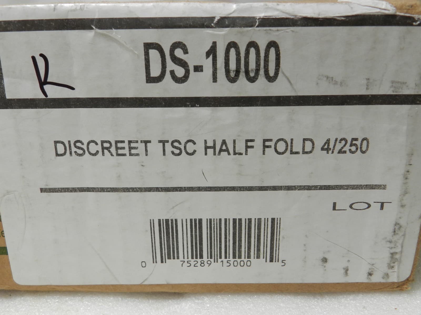 HOSPECO HG1000 Health Gards Half-Fold 14.25" Toilet Seat Covers (1000 CT) L24K - Thumbnail 5