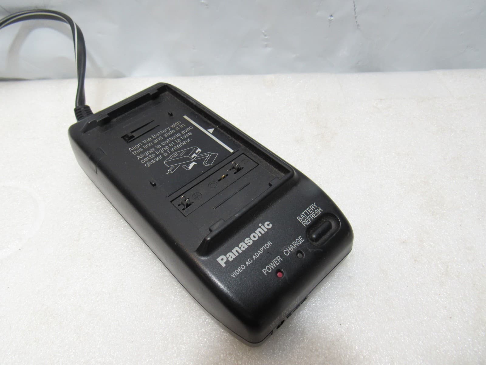 VINTAGE PANASONIC PV-D209D Palmcorder VHSC Camcorder Camera w /manual (J39K) - Thumbnail 14