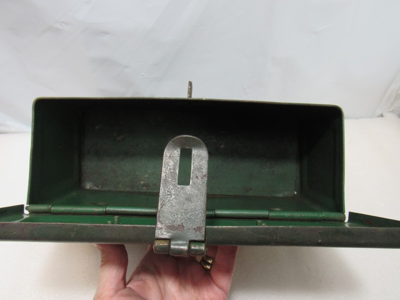 Vintage Antique Original Embossed Green Fordson Tractor Tool Box (F12JJ) - Thumbnail 11