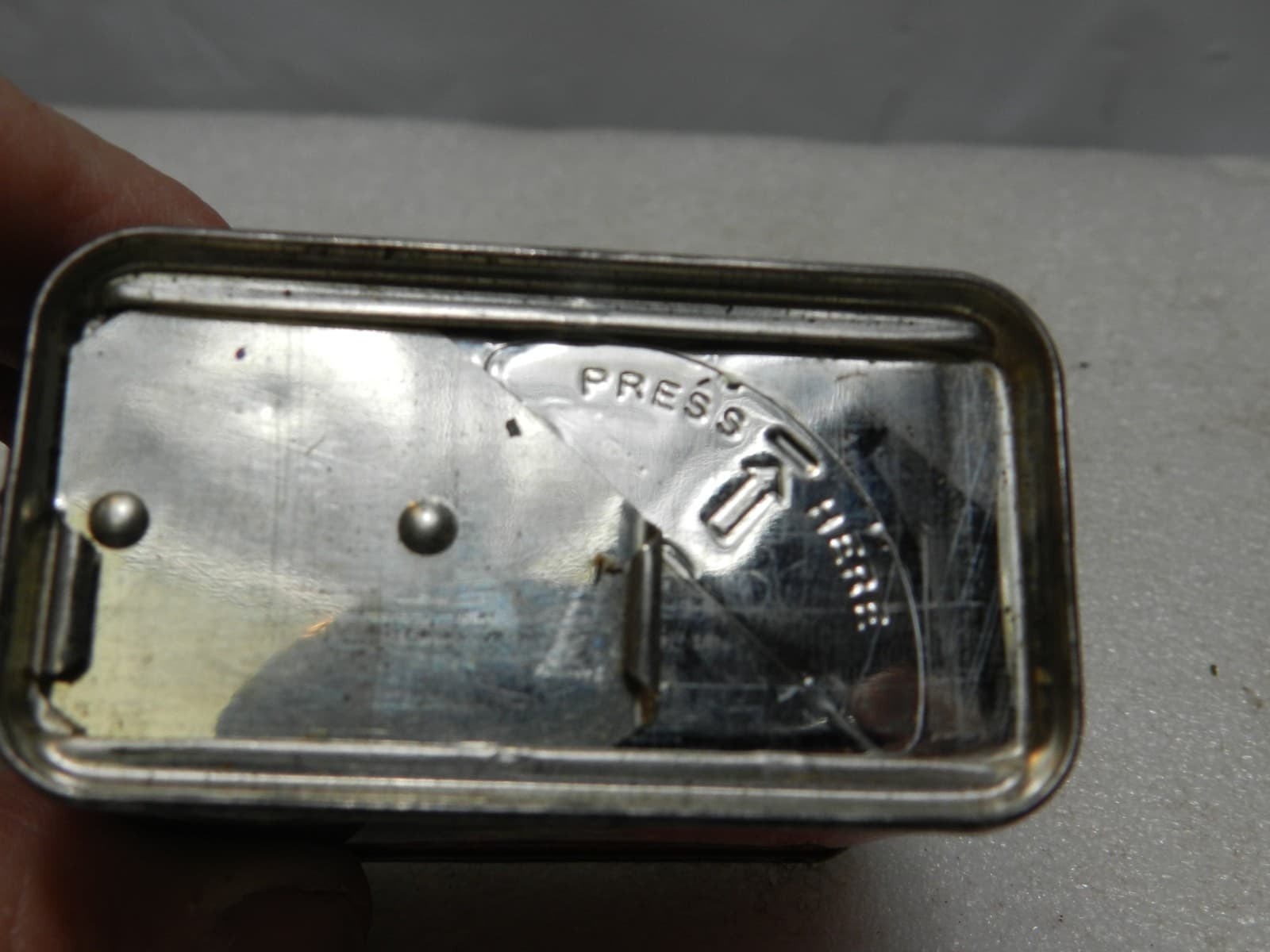 Vintage Unopened Crosman 22 Cal Super Pells FULL Antique Advertising Tin (G45S) - Thumbnail 5