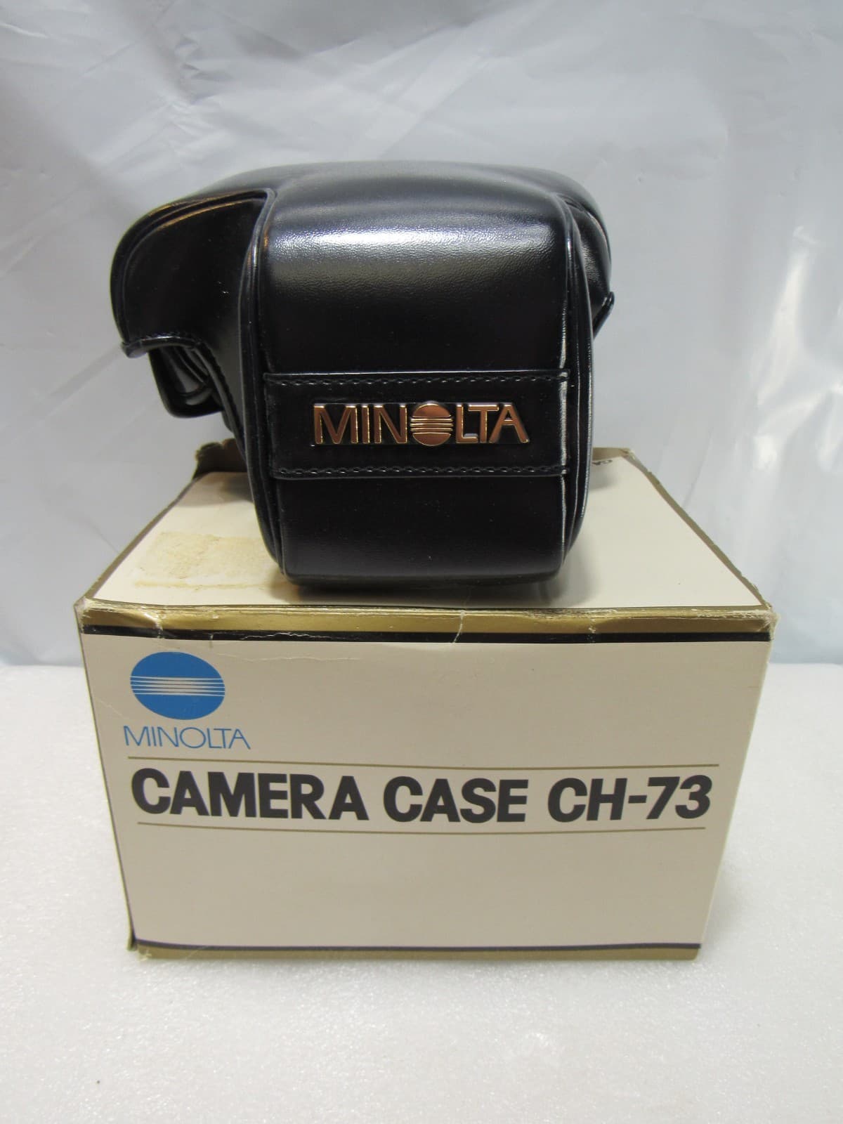 Vintage Minolta CF-70 & CF73 Black Leather Camera Case (F9J) - Thumbnail 2