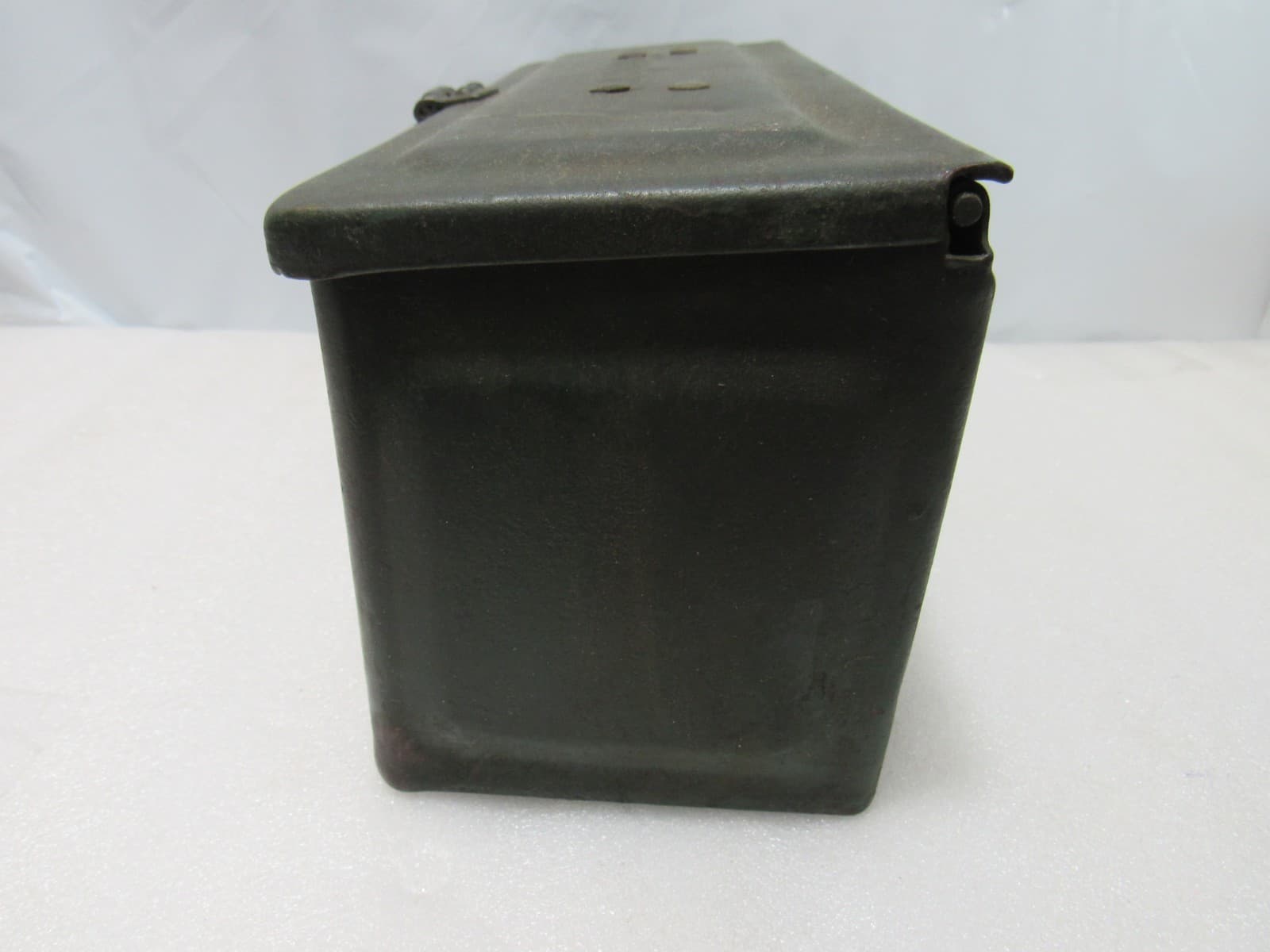 Vintage Antique Original Embossed Green Fordson Tractor Tool Box (F12JJ) - Thumbnail 4