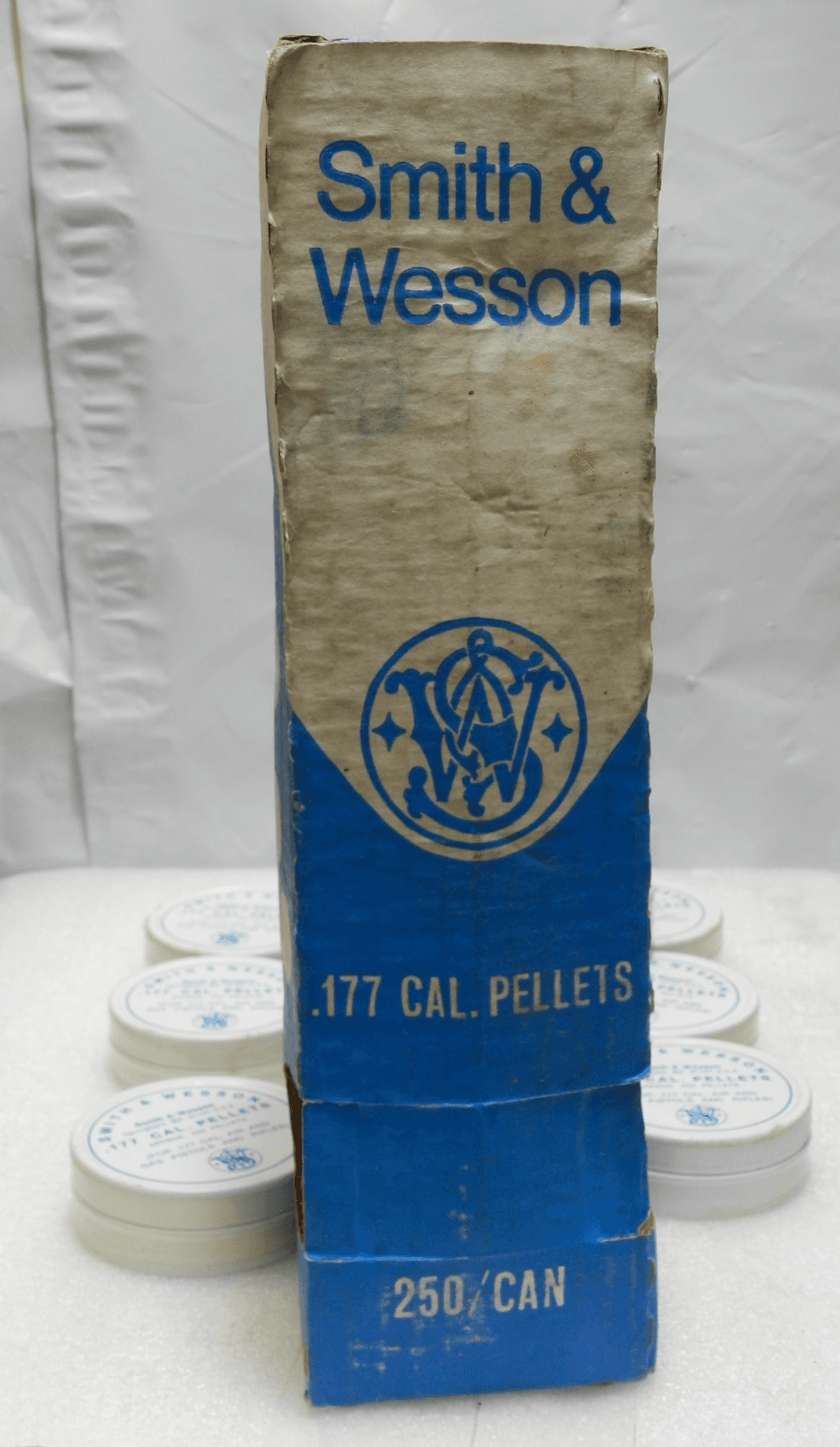 Vintage Smith Wesson .177 Pellets Air & Gas Pistols Store Display w 10 Tins G43S - Thumbnail 4