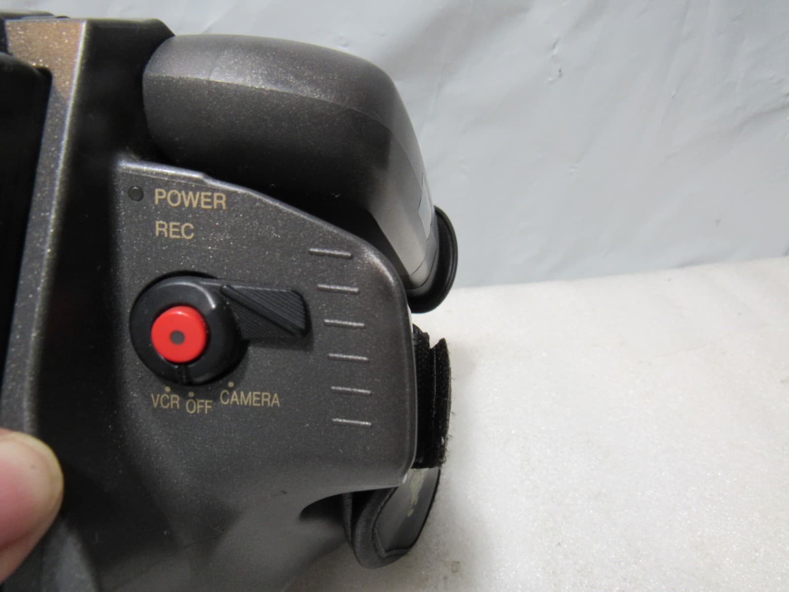 VINTAGE PANASONIC PV-D209D Palmcorder VHSC Camcorder Camera w /manual (J39K) - Thumbnail 11