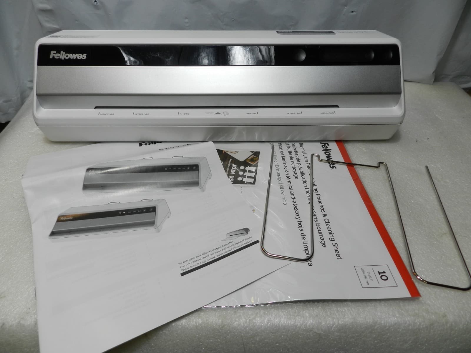Fellowes Saturn 125 Thermal & Cold Laminator, 12.5" Width, White (5736601) Y74K - Thumbnail 2