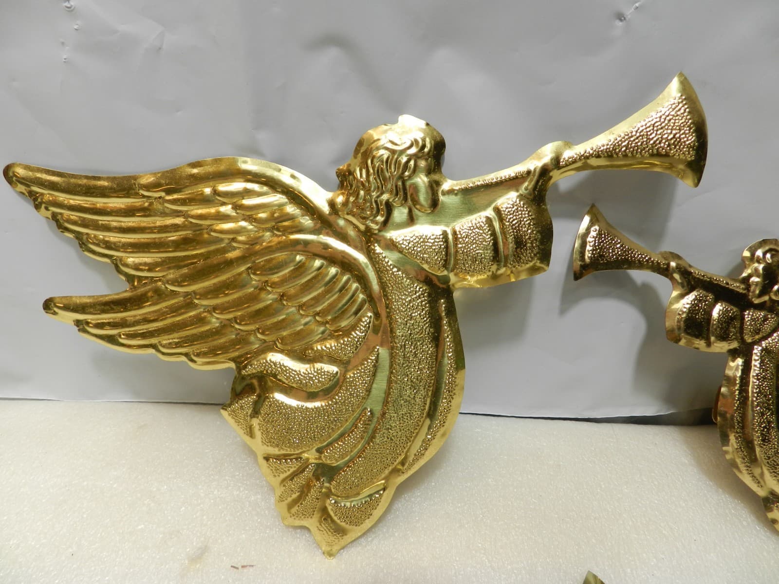 VTG Home Interiors Lot Of (3) Gold Tone Metal Angels Wall Hangings B42J - Thumbnail 2