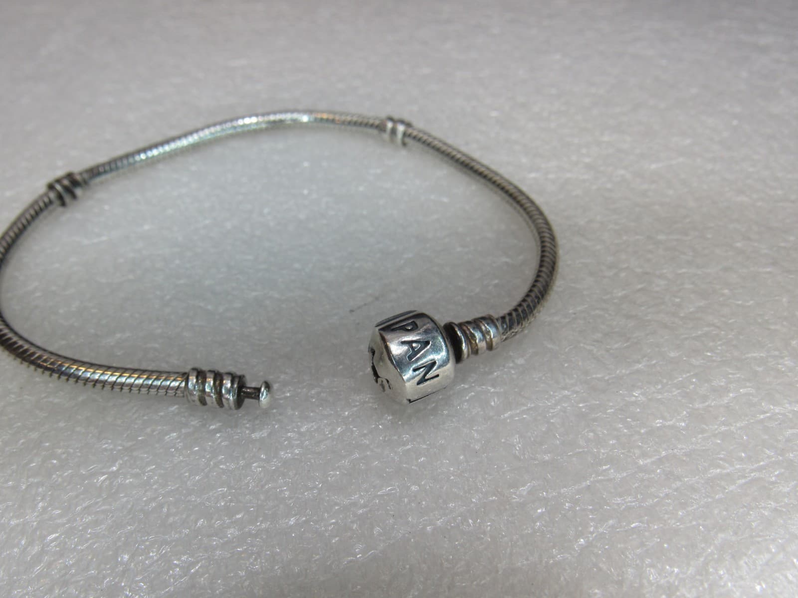Pandora Silver Snake Bracelet - No Charms Included 7" (K35K) - Thumbnail 3