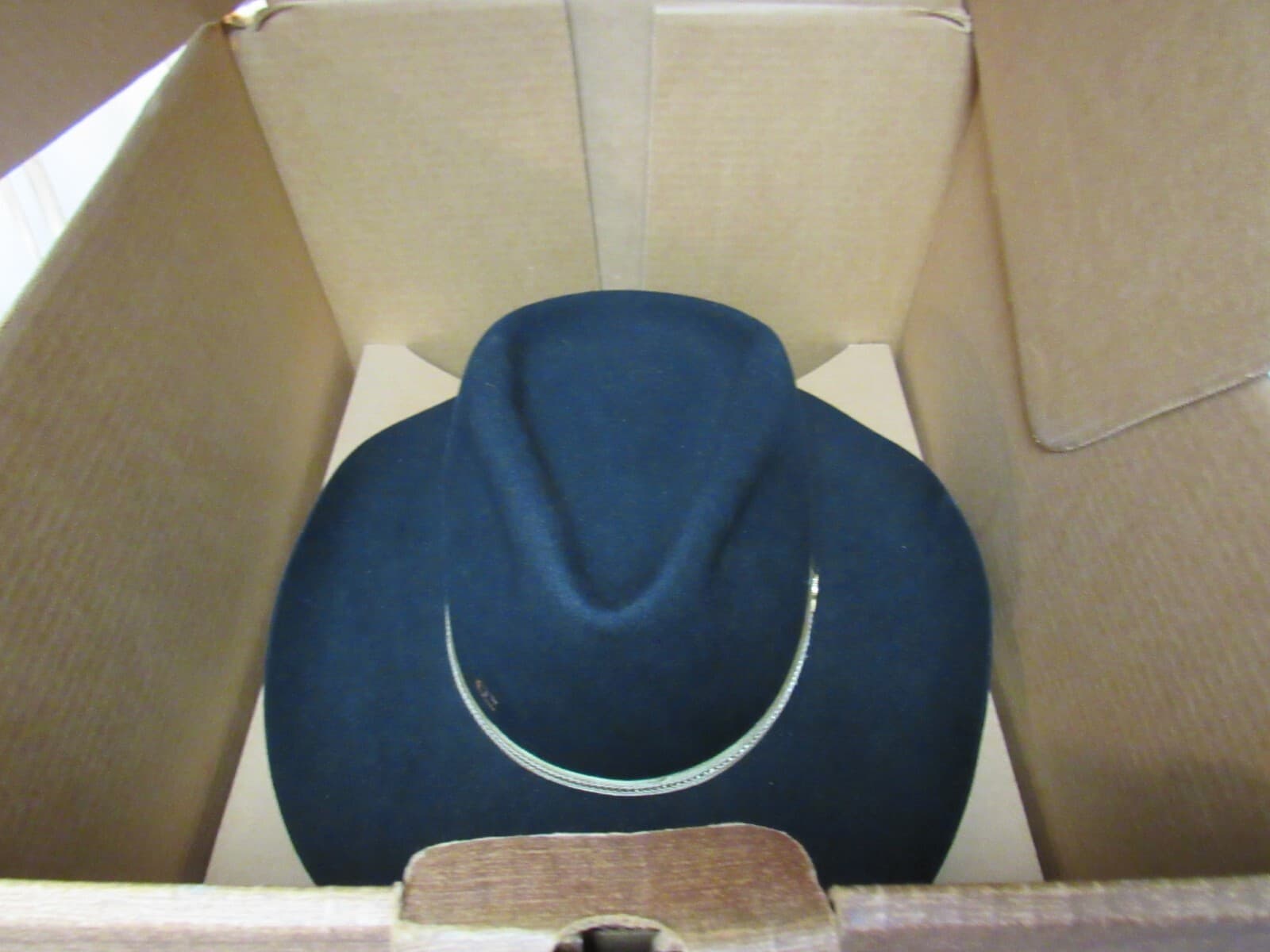 Vintage CHARLIE 1 HORSE Custom Designed Black Cowboy Hat Fur Blend 21"-22" (K38K - Thumbnail 12