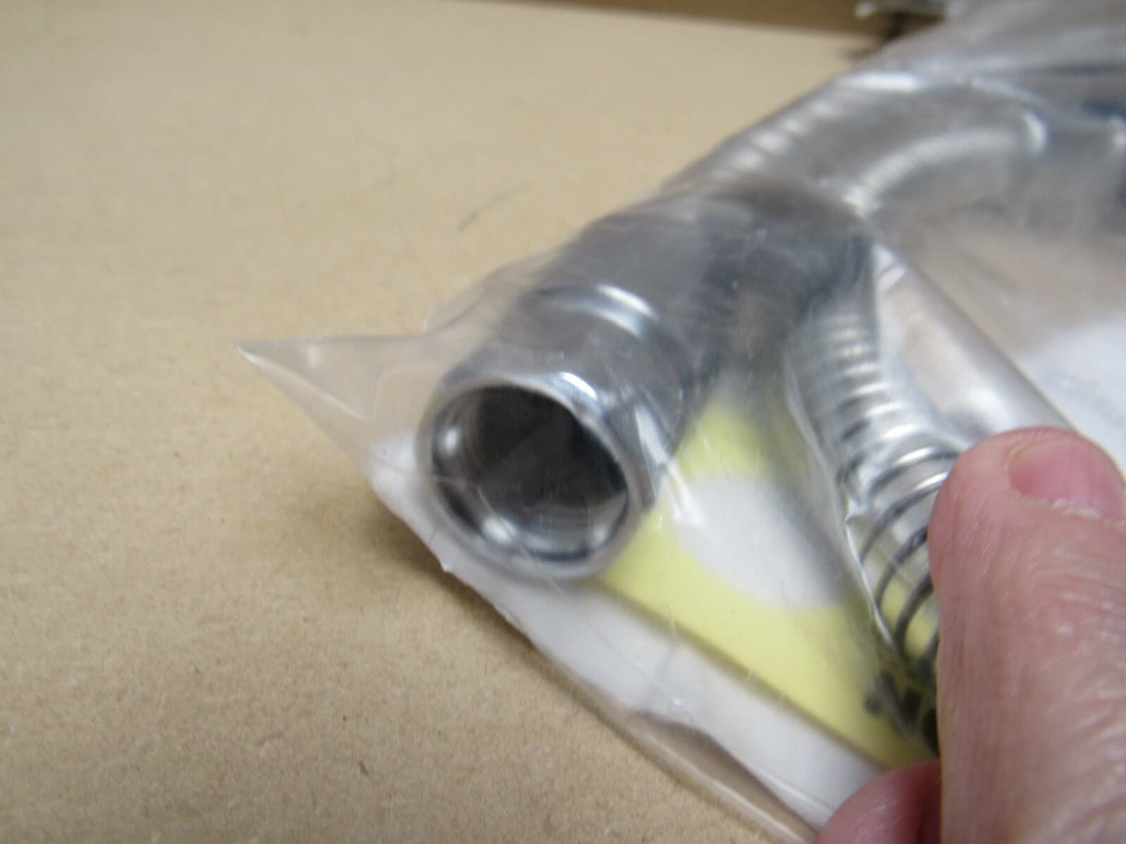 Topline Plumbing Products KC50-Y004-44 44" S/S Flex Hose W/No Logo Grip 92973502 - Thumbnail 5