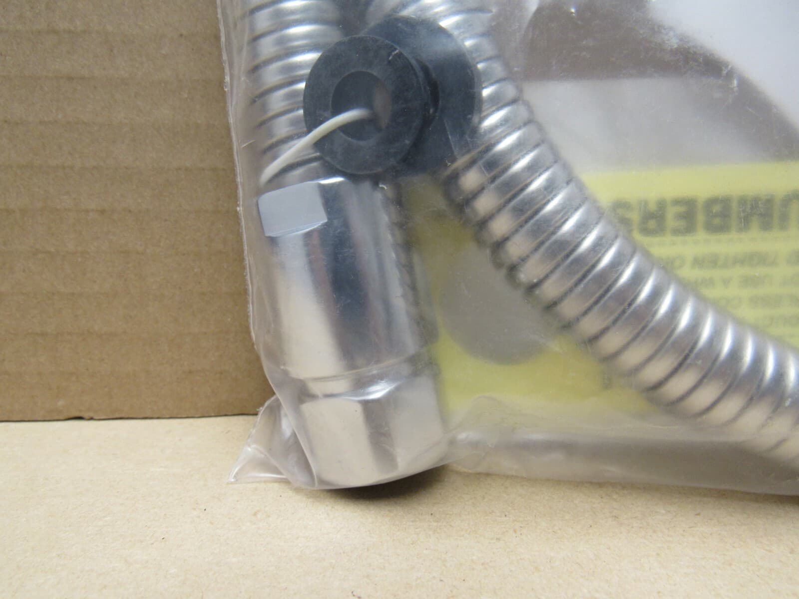 Topline Plumbing Products KC50-Y004-44 44" S/S Flex Hose W/No Logo Grip 92973502 - Thumbnail 2