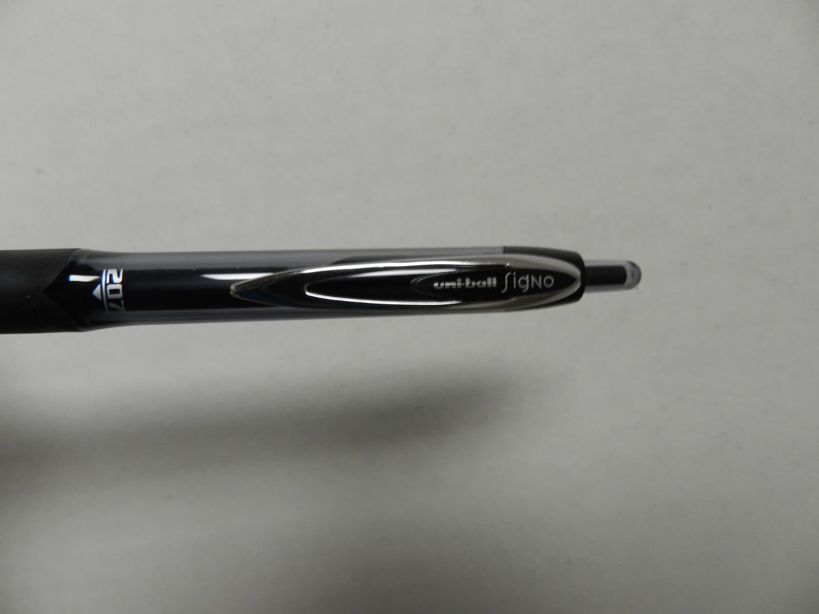 uni-ball 207 Retractable Gel Pen, 0.7 mm Medium Tip, Black, Pack of 36 C5K - Thumbnail 5