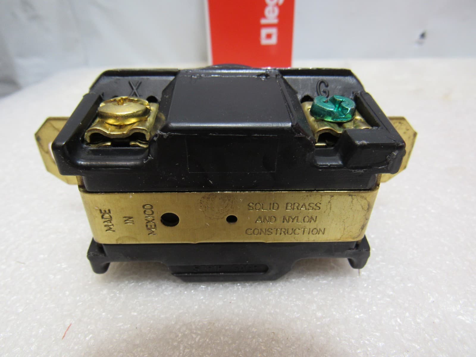 Pass & Seymour L1530-R Turnlok Receptacle 30 Amp 250V 3P 4W NEMA L15-30R C78M - Thumbnail 3
