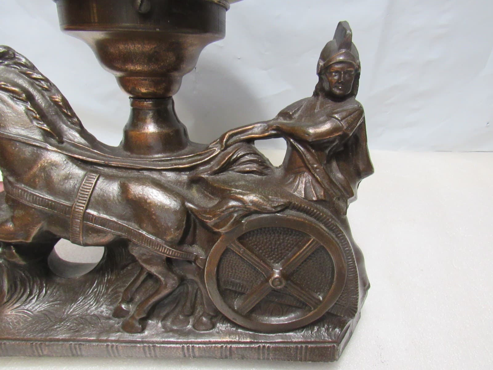 VTG Spelter Figural Roman Soldier Chariot Horses Lamp w/ Globe Not Wired (Z73S) - Thumbnail 17