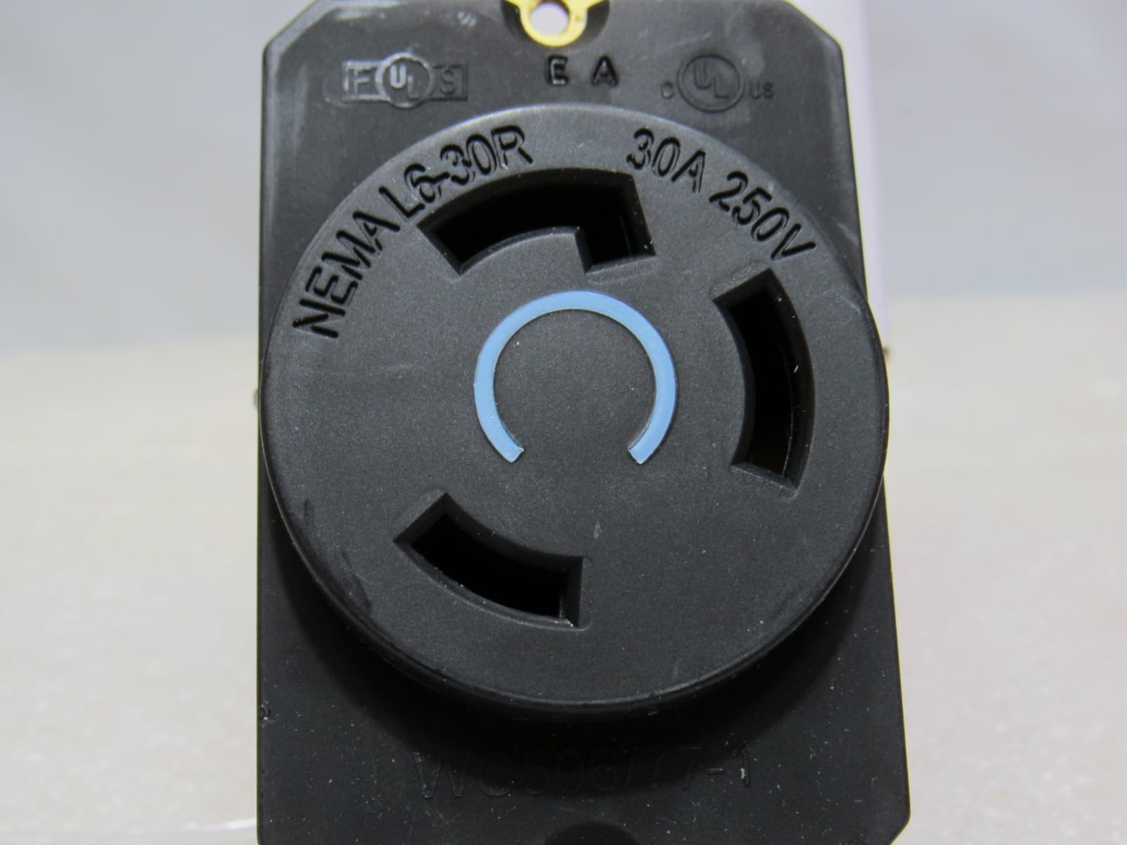 Legrand / Pass & Seymour L630 L6-30-R Turnlok Receptacle 30A 250V 2P 3W (C79M) - Thumbnail 2