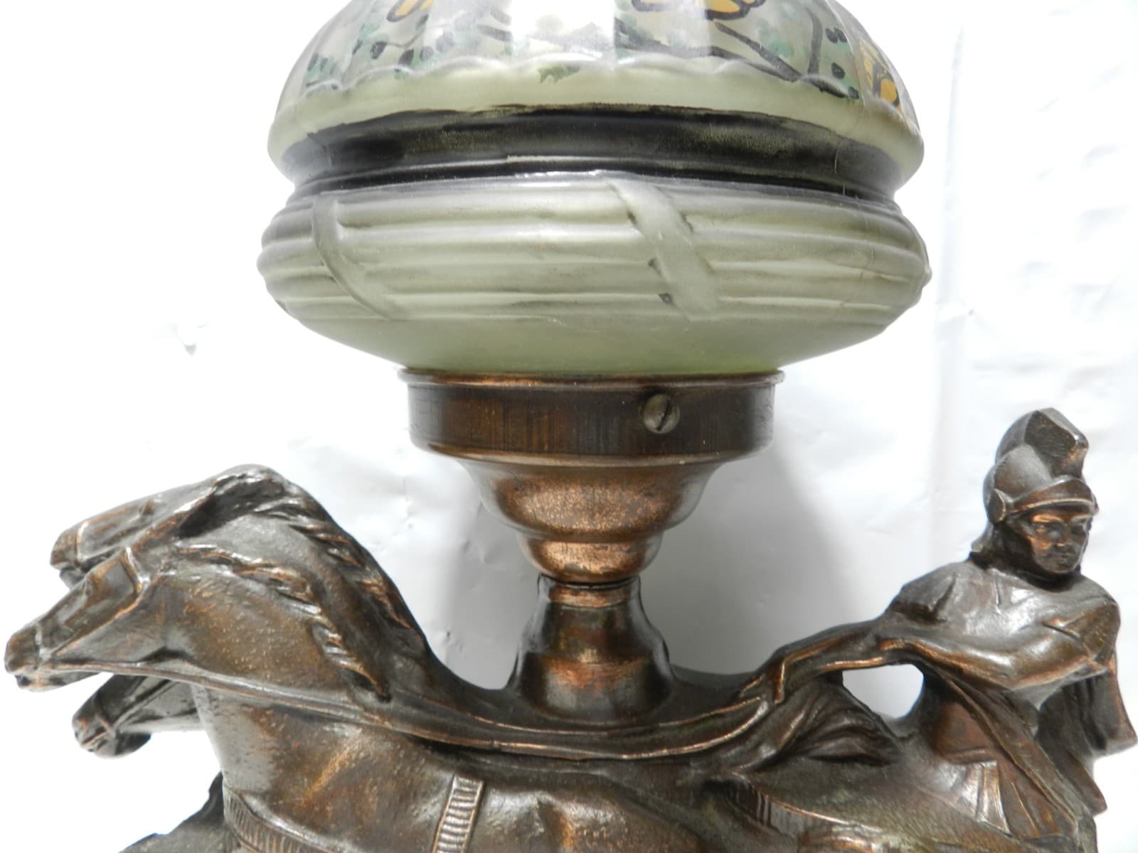VTG Spelter Figural Roman Soldier Chariot Horses Lamp w/ Globe Not Wired (Z73S) - Thumbnail 2