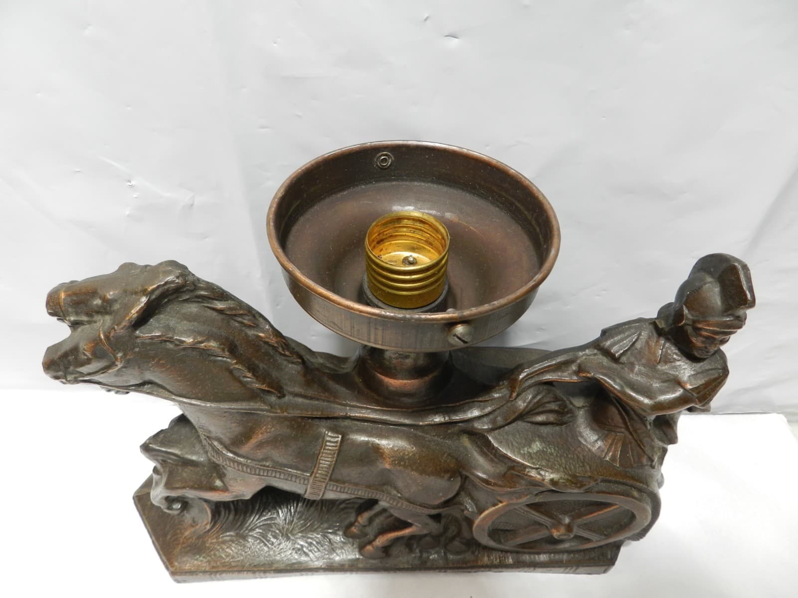 VTG Spelter Figural Roman Soldier Chariot Horses Lamp w/ Globe Not Wired (Z73S) - Thumbnail 11