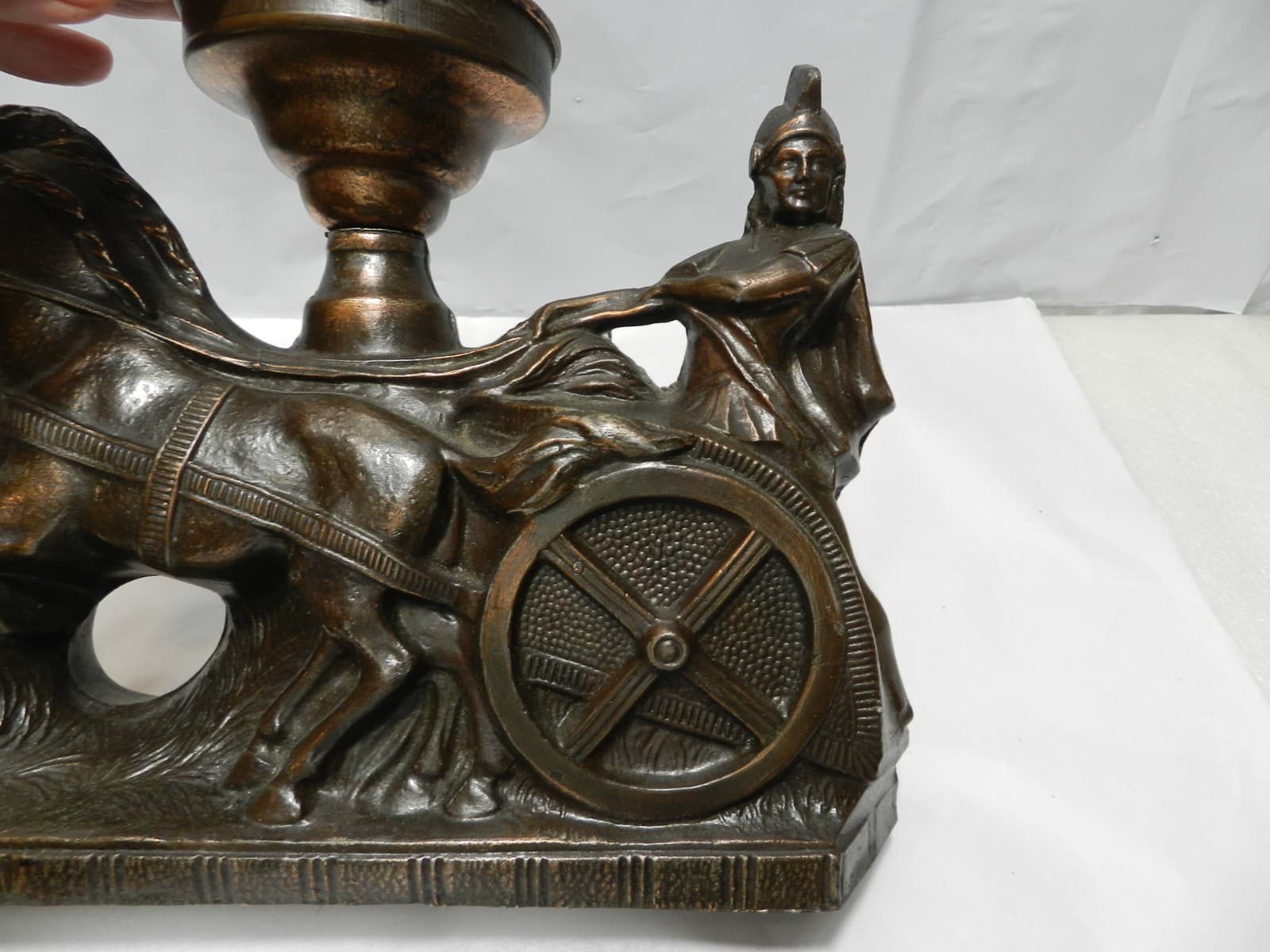 VTG Spelter Figural Roman Soldier Chariot Horses Lamp w/ Globe Not Wired (Z73S) - Thumbnail 13