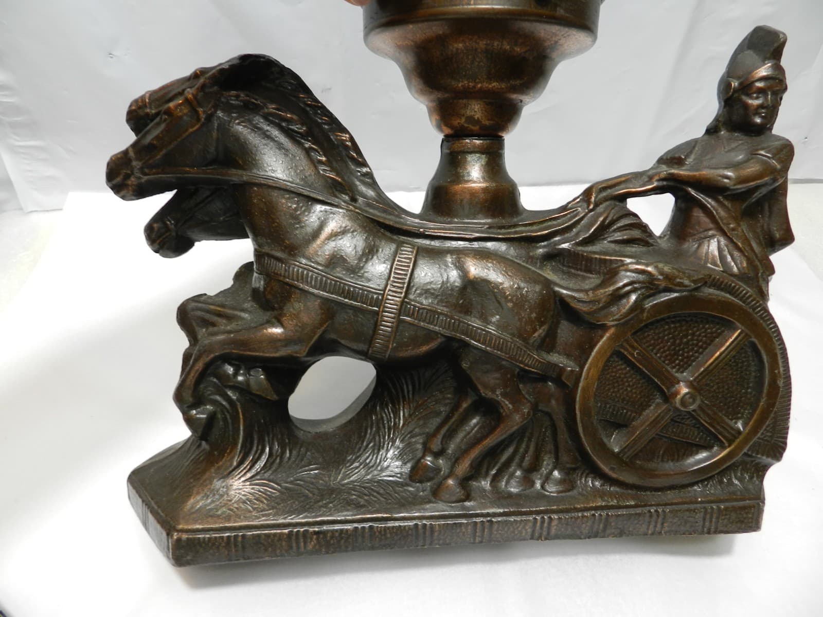 VTG Spelter Figural Roman Soldier Chariot Horses Lamp w/ Globe Not Wired (Z73S) - Thumbnail 14