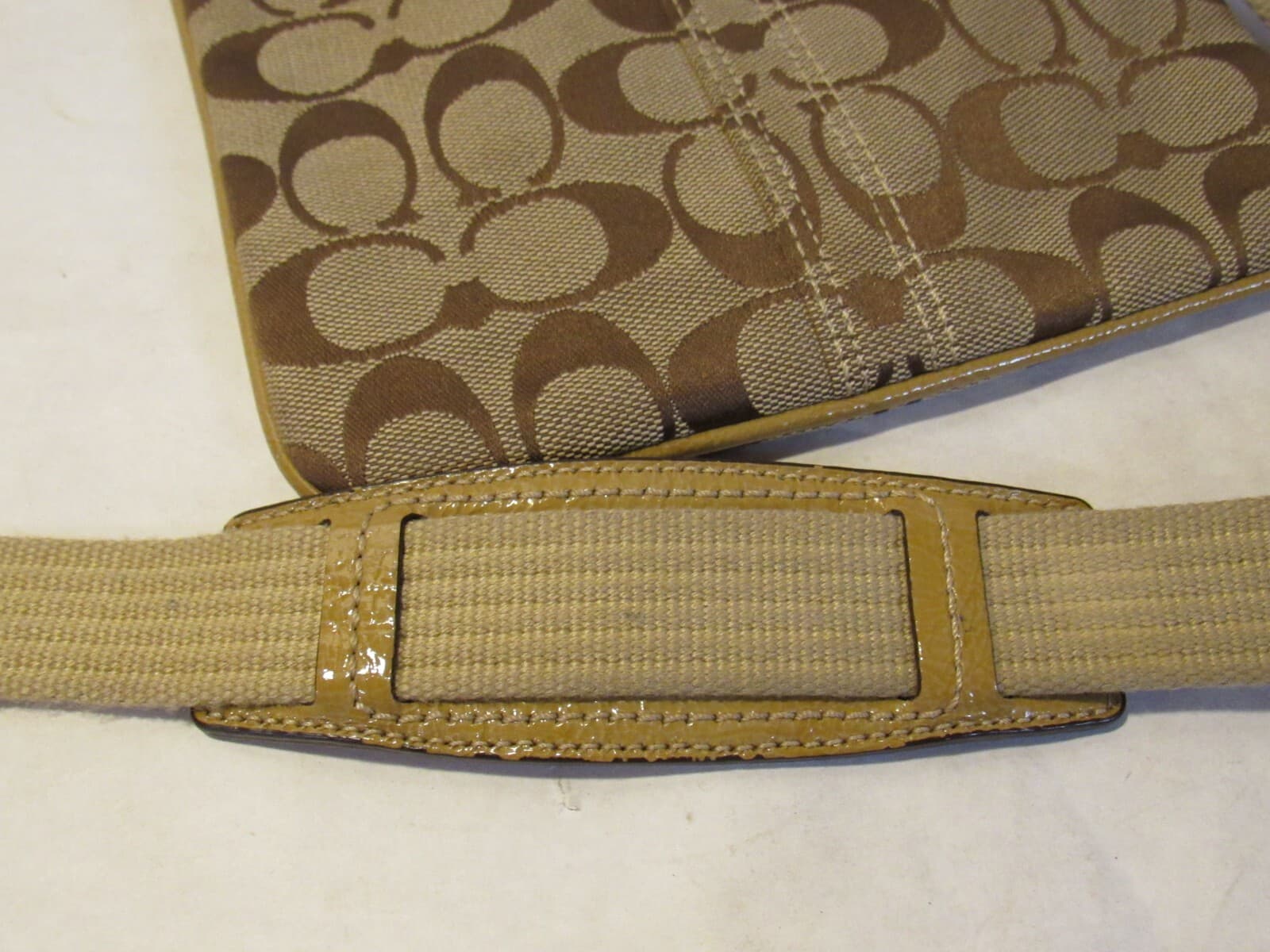 Coach Signature Crossbody Bag Brown Khaki Pre-Owned S79K - Thumbnail 6