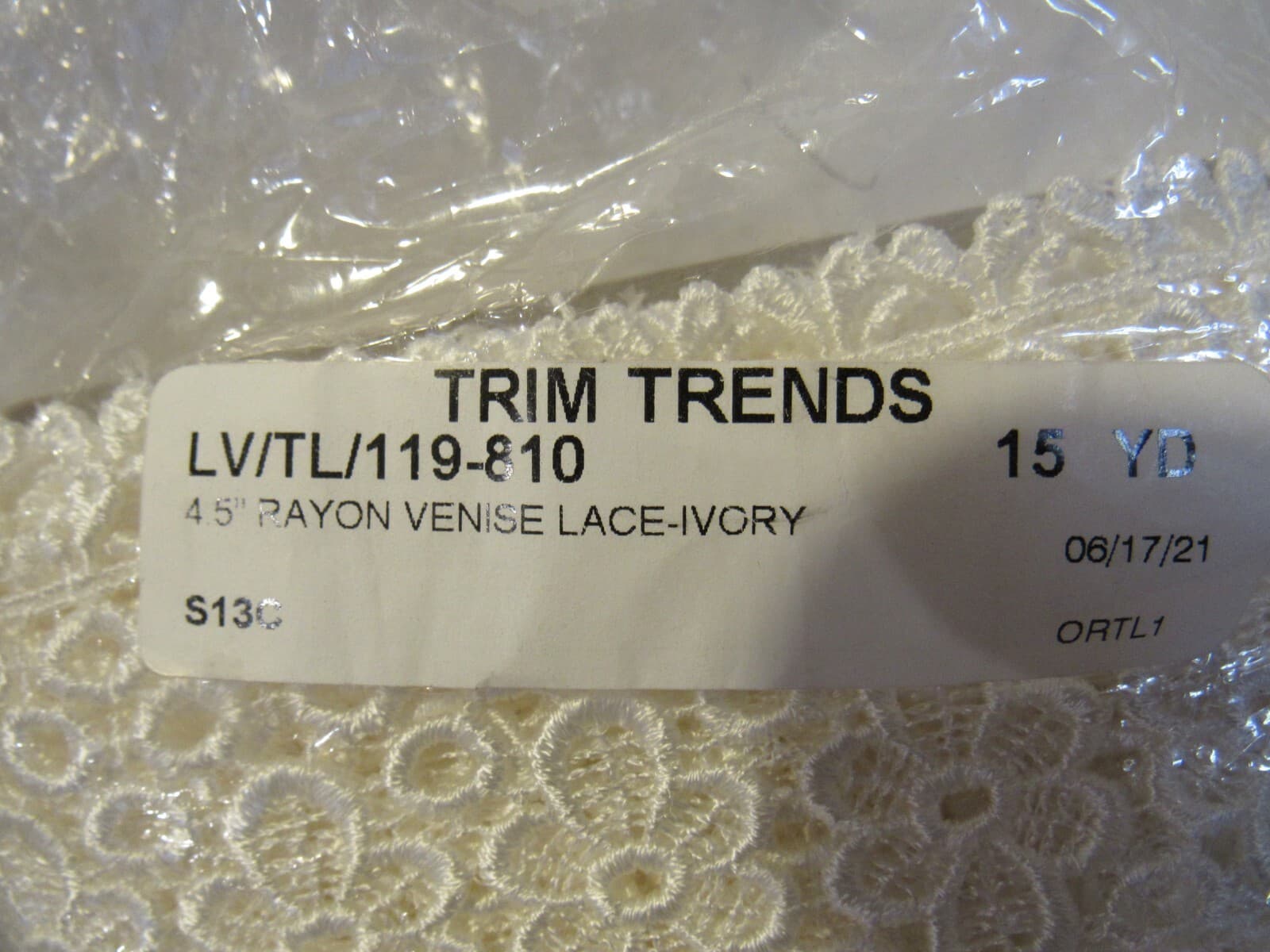 15 Yards 4.5" Rayon Venise Lace Trim Ivory W85J - Thumbnail 3
