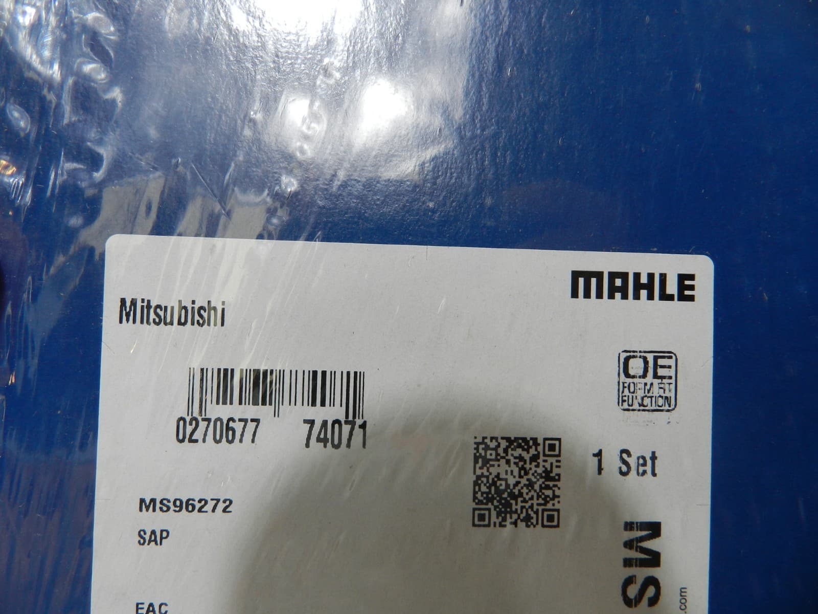MAHLE MS19518 Fuel Injection Plenum Gasket 04-11 Mitsubishi Endeavor Galant L40J - Thumbnail 3