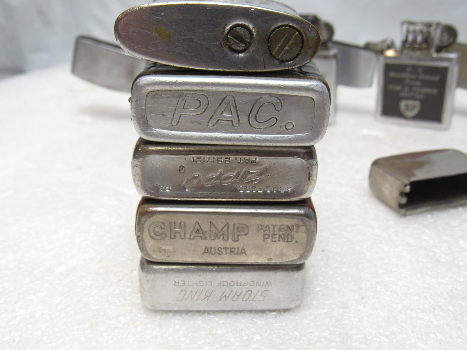 Vintage Metal Flip Top Lighter Lot Zippo Warco STorm King Bryco (C86JJ) - Thumbnail 14