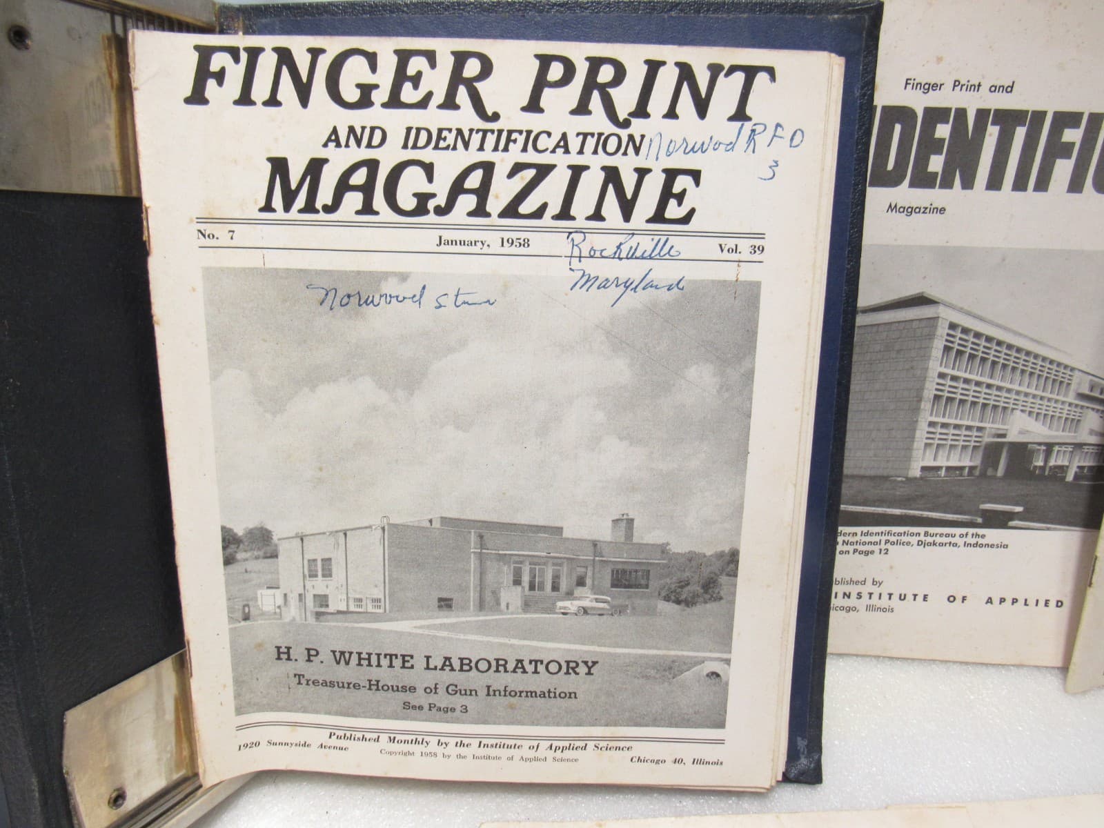 1950s Finger Print & Identification Magazine Binder & Books Law Enforcement B60 - Thumbnail 3