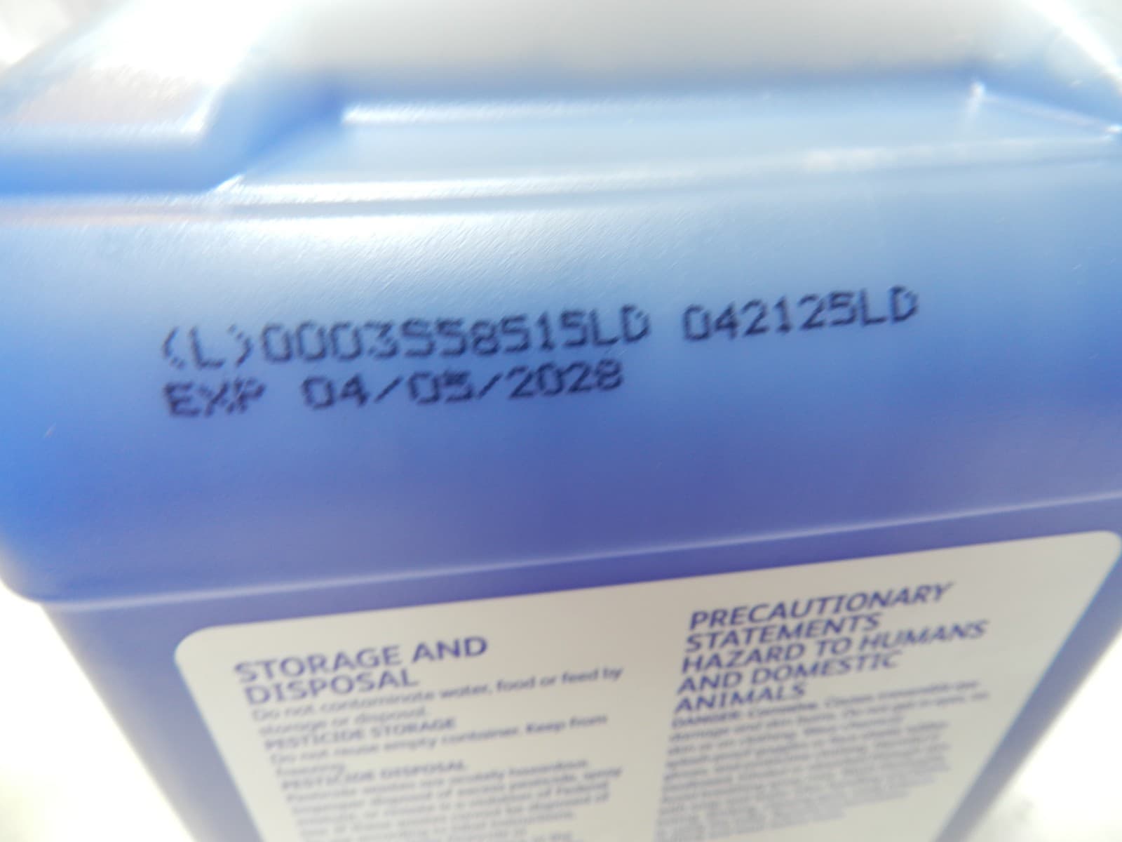 Diversey Virex II 256 One Step Disinfectant Cleaner 2.5L (EXP 4/28) G70K - Thumbnail 5