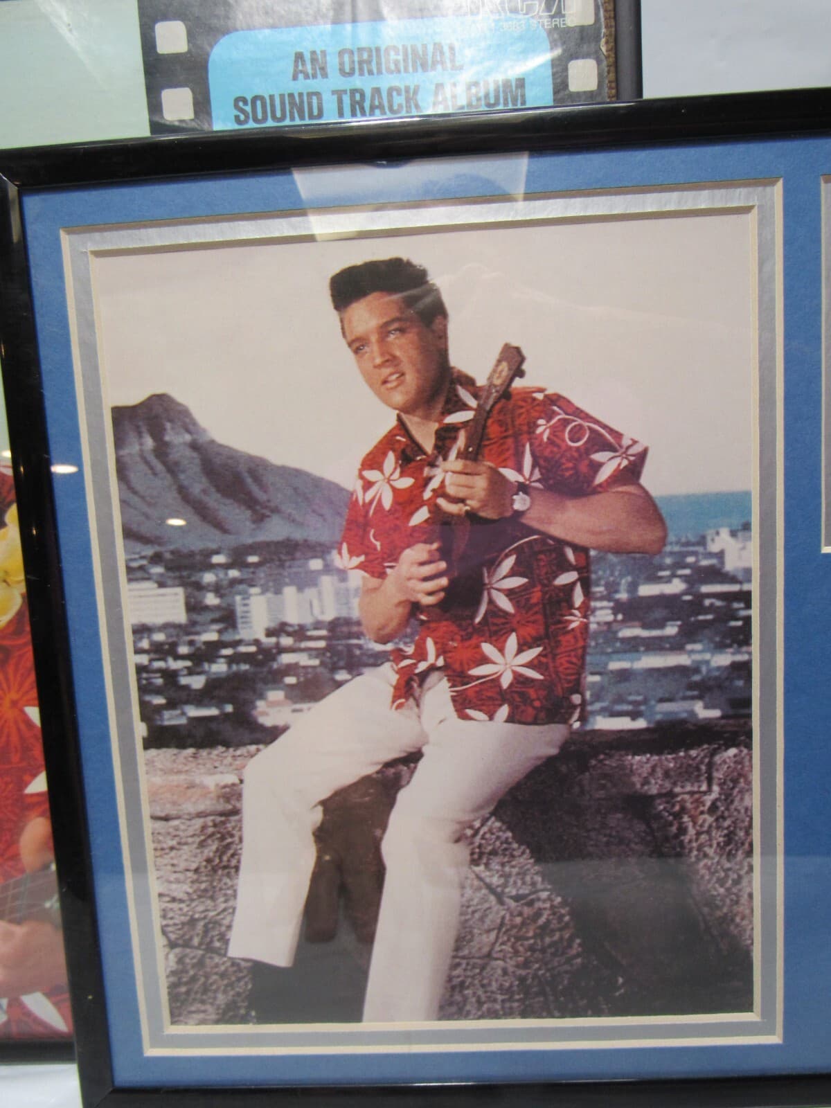Elvis Presley Framed Album Cover Blue Hawaii Aloha from Hawaii Via Satelight M89 - Thumbnail 5