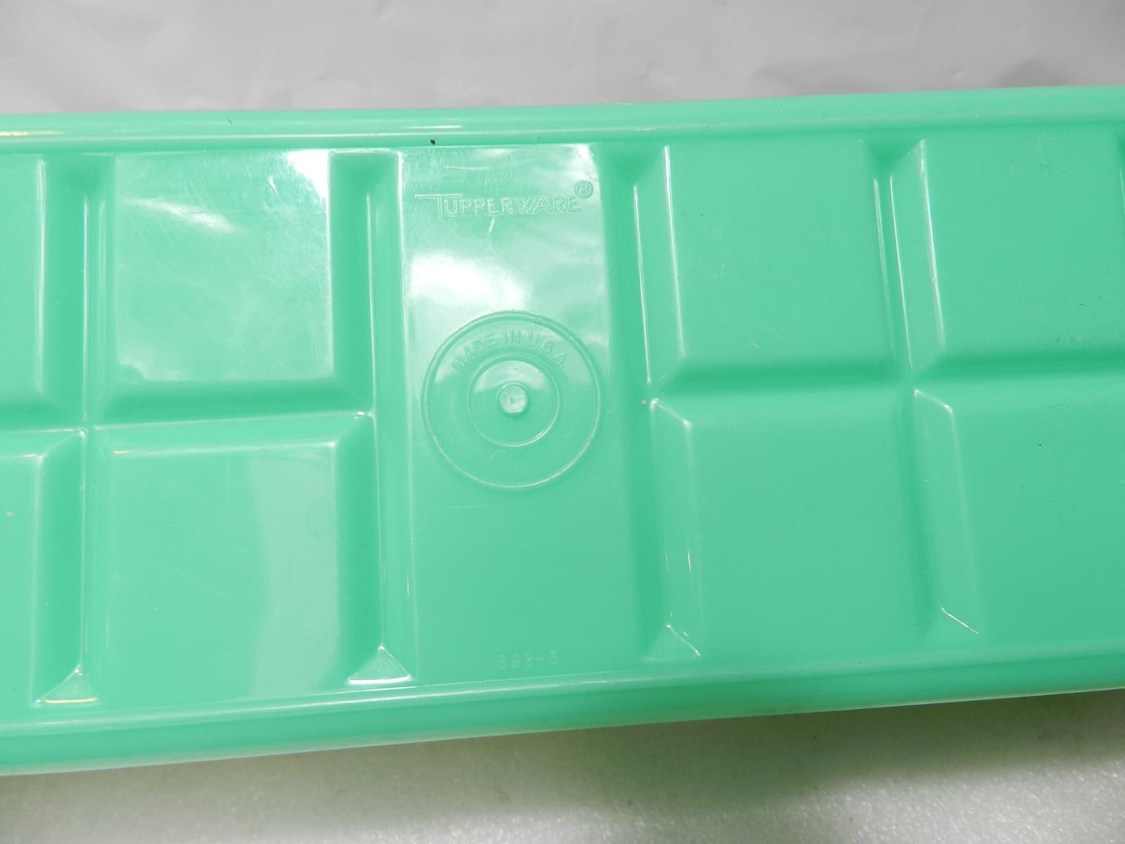 Vintage Tupperware Crisper Keeper 892-6 with lid Jade Green (G65J) - Thumbnail 3