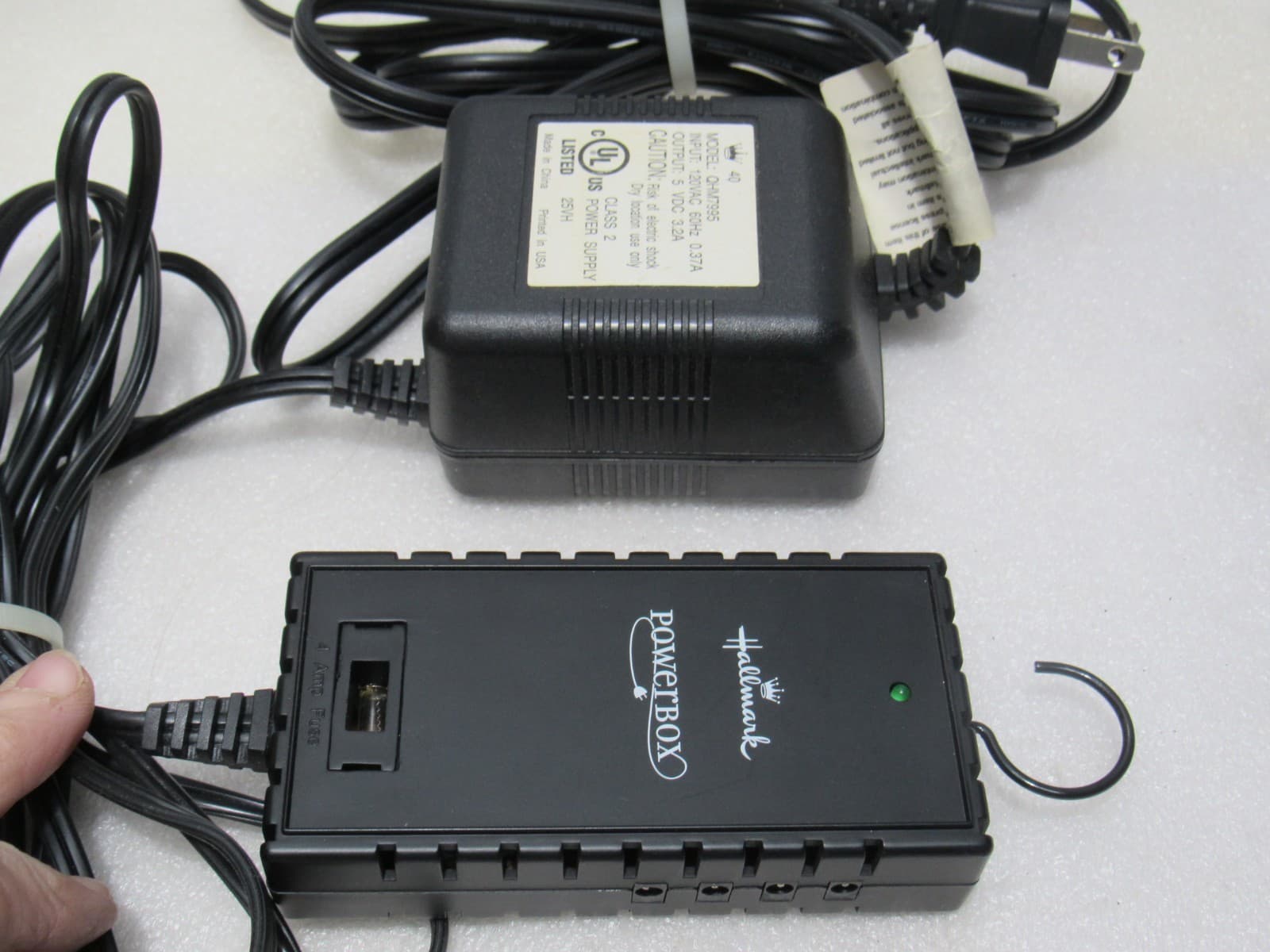 Hallmark - Power Box 8 Ornament Illumination Power Supply - QHM7995 Cord (B64M) - Thumbnail 5