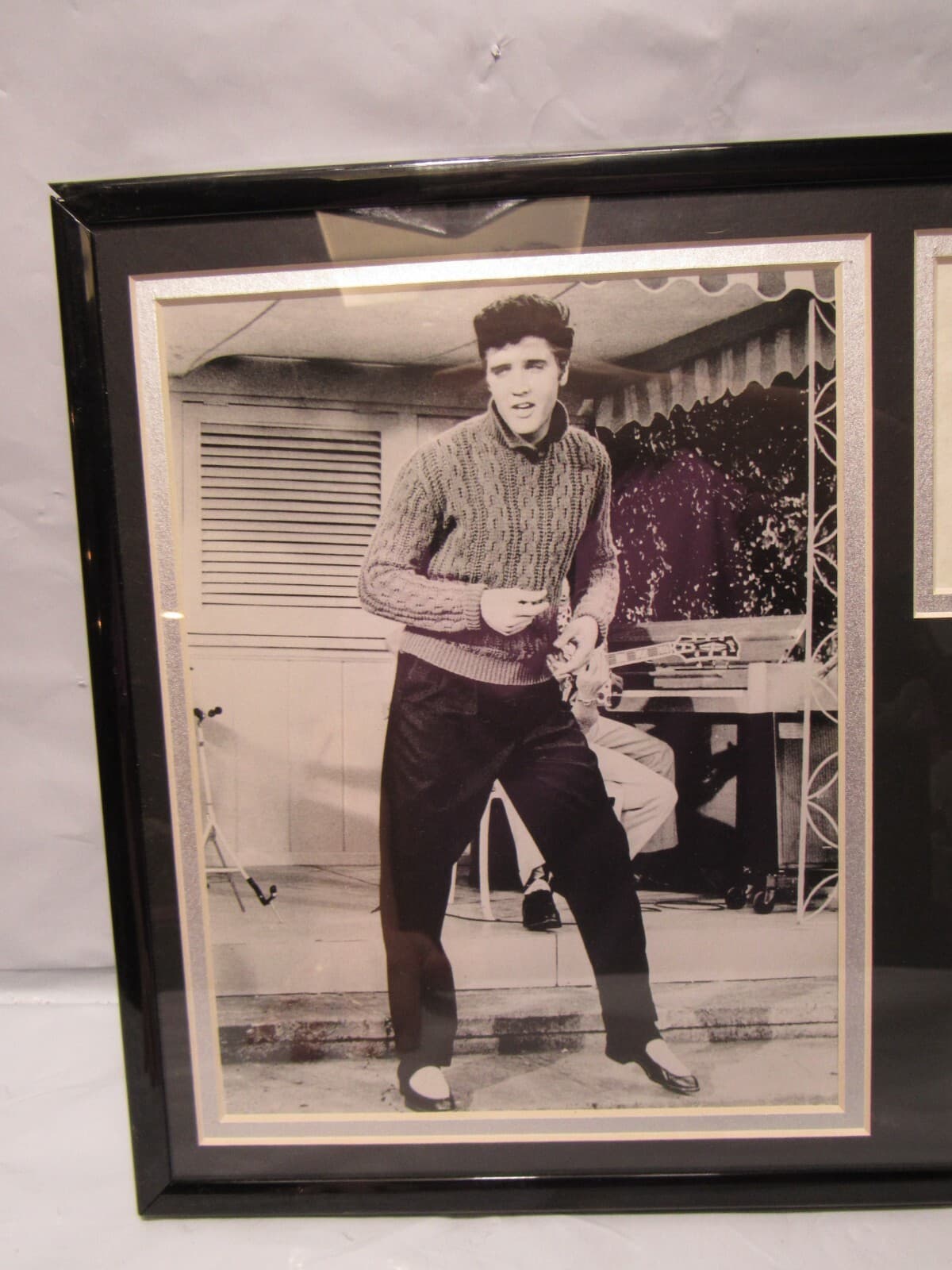 Elvis Presley Framed Album Cover Blue Hawaii Aloha from Hawaii Via Satelight M89 - Thumbnail 19