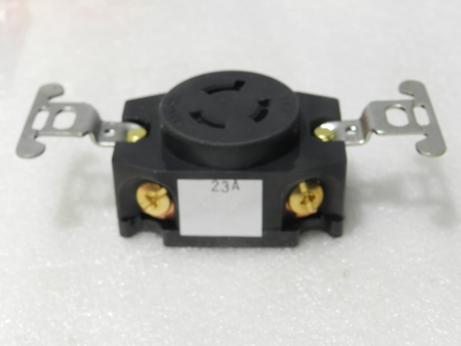 Pass & Seymour Legrand 4560 NEMA L6-15R 15 Amp 250 Volt Turnlok Receptacle (C94 - Thumbnail 6