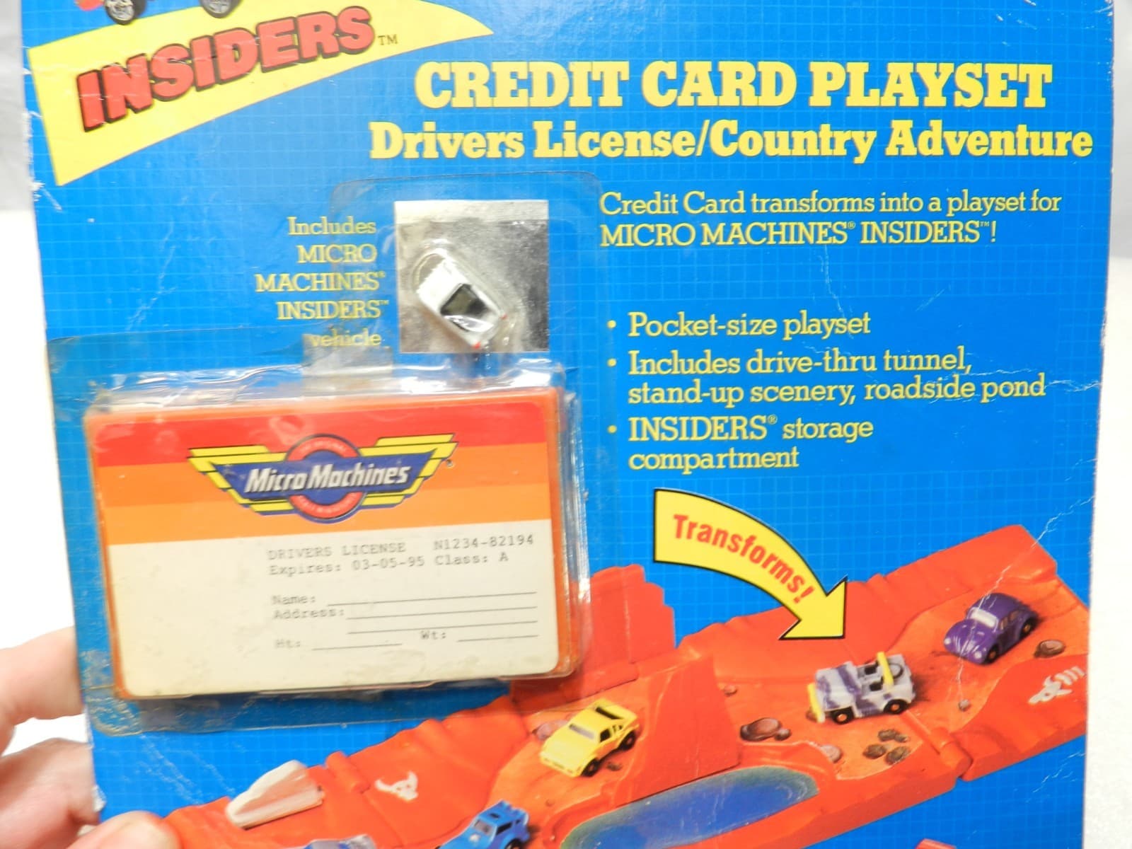 Vintage Micro Machines Credit Card Playset 1990 Galoob (F41J) - Thumbnail 4