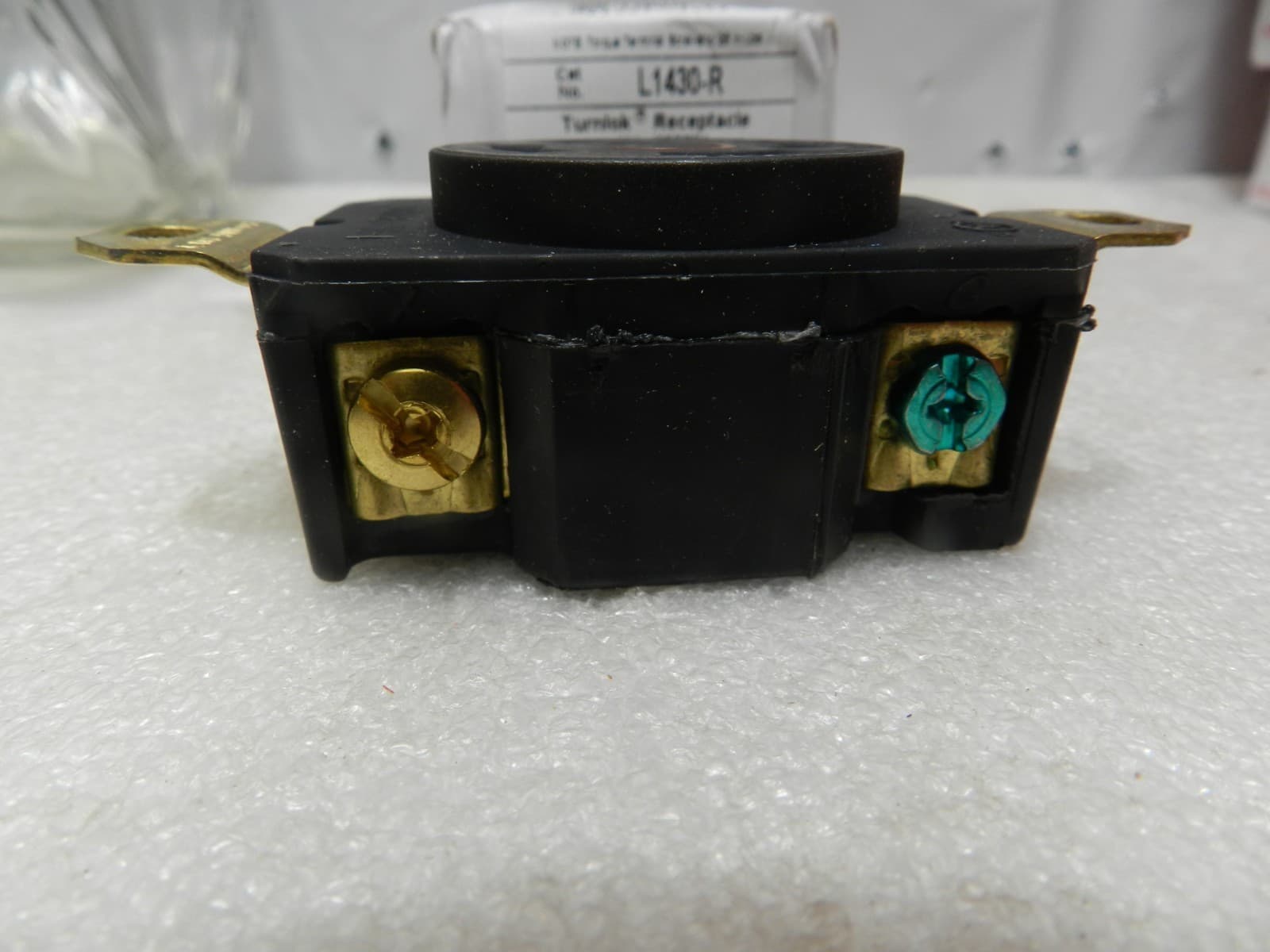 Legrand/Pass & Seymour L1430-R Turnlok Receptacle 3 Pole 4 Wire 30A 125/250V C93 - Thumbnail 4