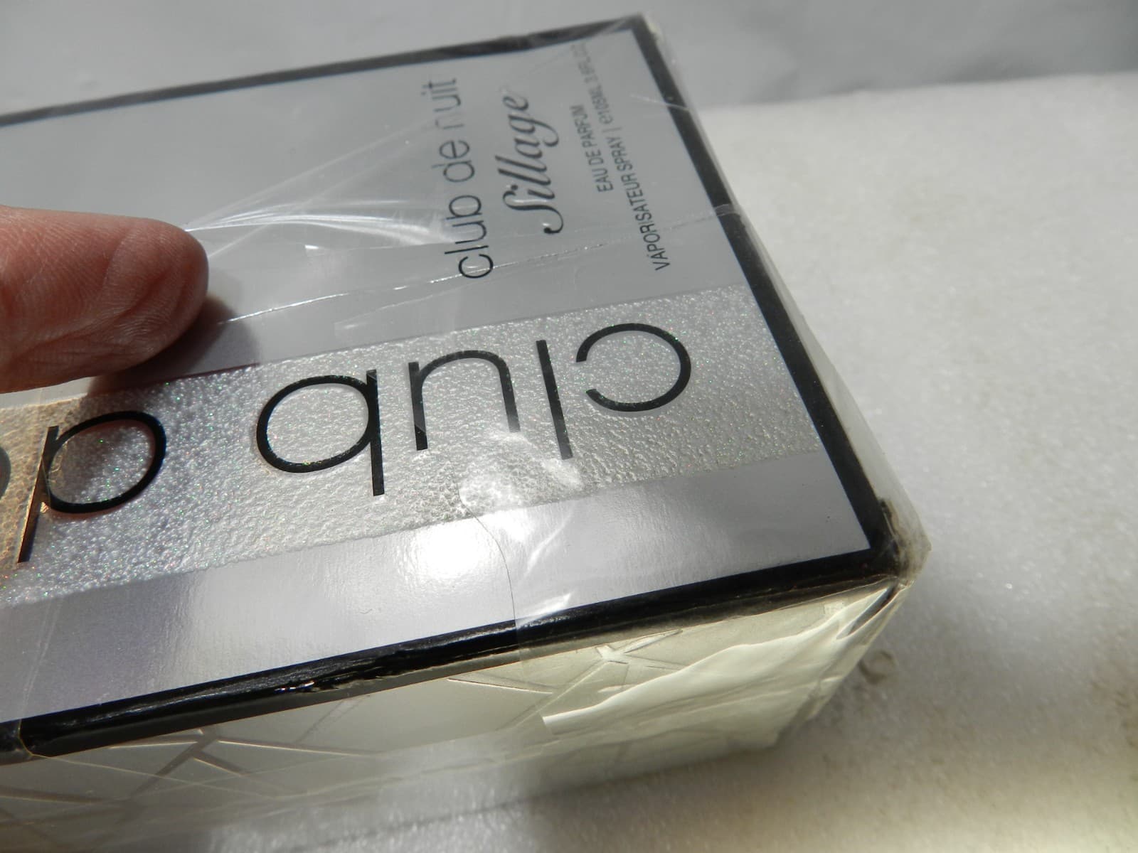 Club De Nuit Sillage by Armaf Eau de Parfum For Unisex 3.6 fl oz (105 ml) G83K - Thumbnail 6