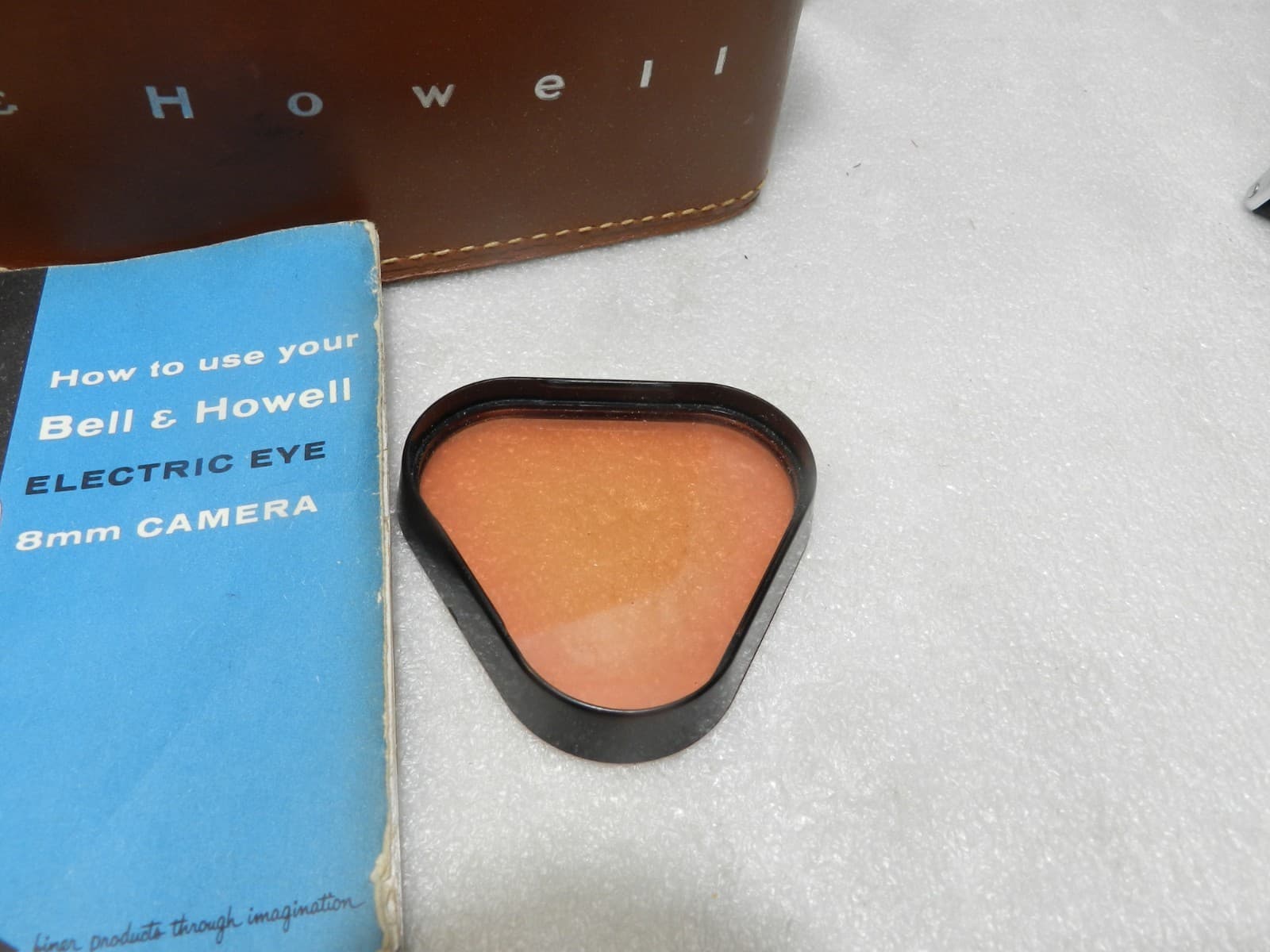 Vintage Bell & Howell Electric Eye with 3-Lens Turret 8mm Movie Camera (D6JJ) - Thumbnail 9