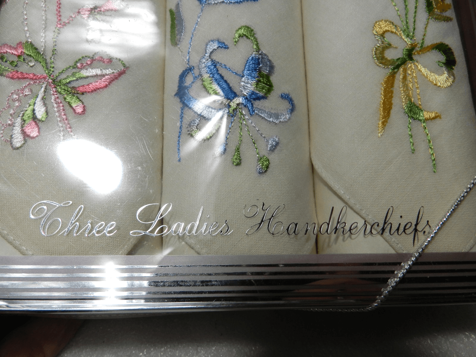 5 Vintage Embroidered Hankies Handkerchiefs New in Original Gift Box D8JJ - Thumbnail 5