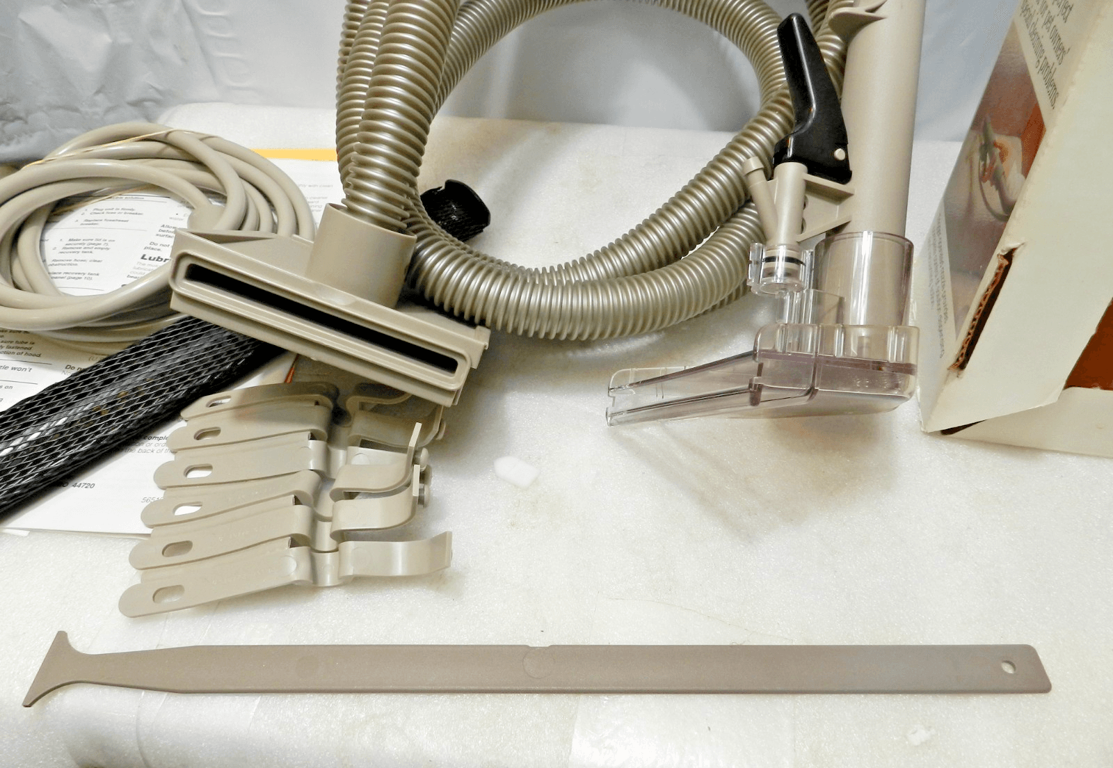 Hoover SteamVac Supreme Stair & Upholstery Attachment Kit w/ 10 Ft. Hose (L41J) - Thumbnail 6