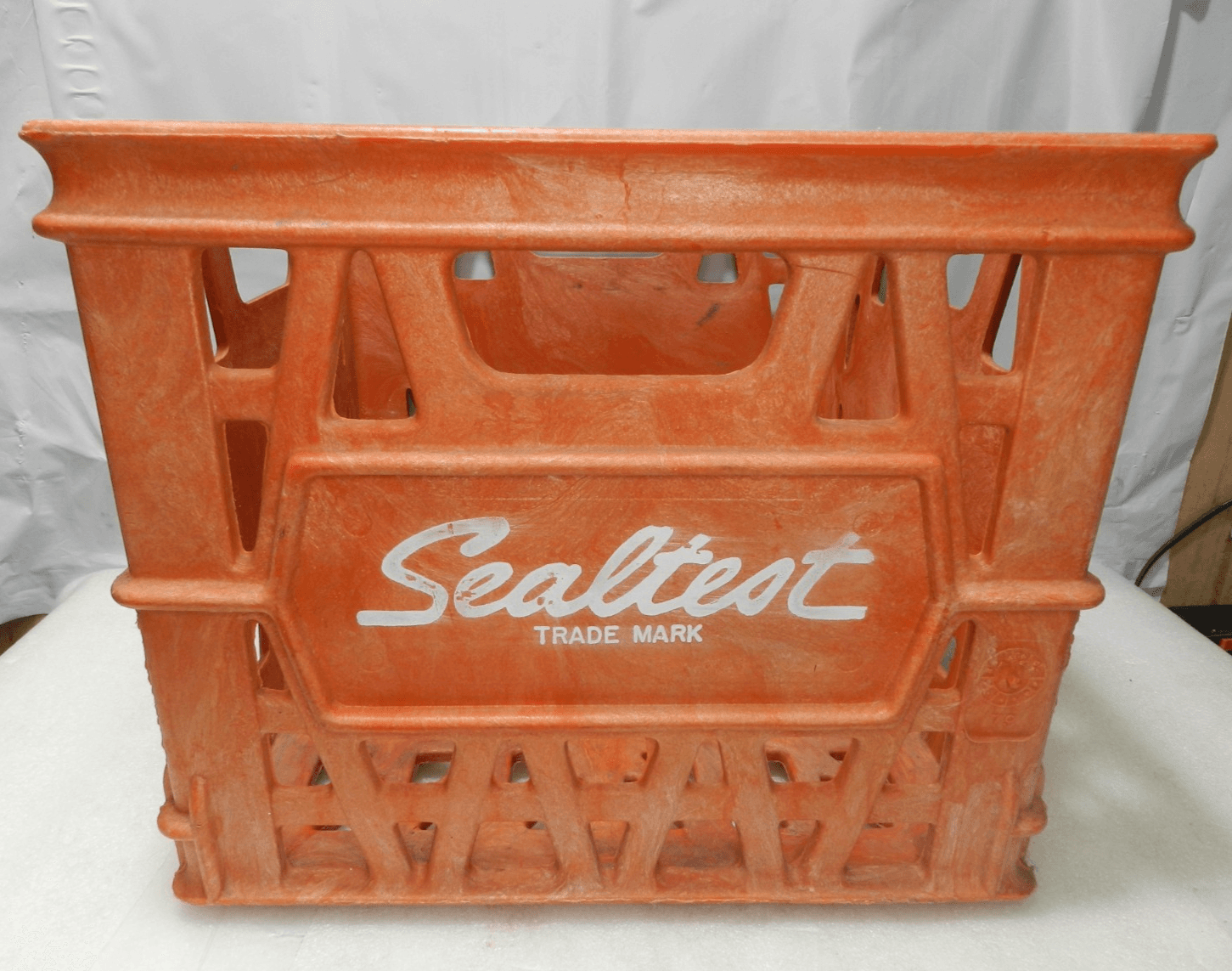 Vintage Sealtest Milk Crate Amoco Structo-Cell Chicago ILL-13”x13”x11” (L42J) - Thumbnail 4