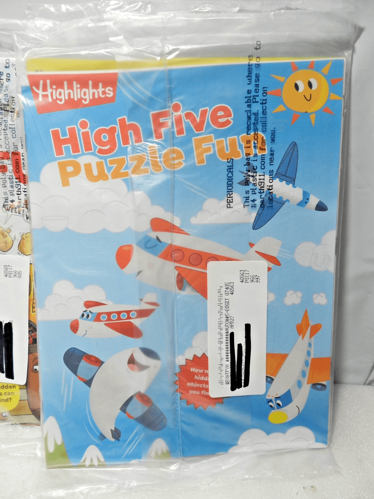 4 Highlights High / Puzzle Fun Magazines High Five Whoops April 2026 New (L47K) - Thumbnail 3