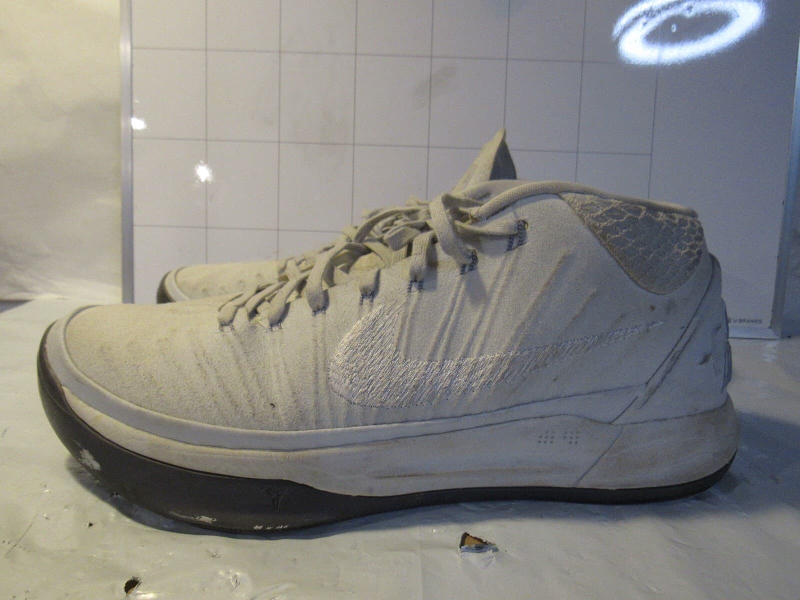 Nike Shoes Mens 10.5 Kobe A.D. Mid "Pure Platinum 2018" Sneakers 922482-004 B76 - Thumbnail 3