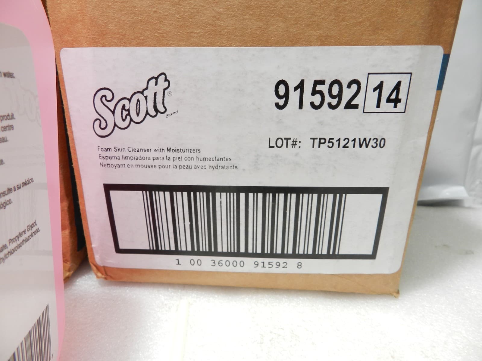 4 Refills Scott 91592 Foam Soap Skin Cleanser w/ Moisturizers 1.2L (H4K) - Thumbnail 4