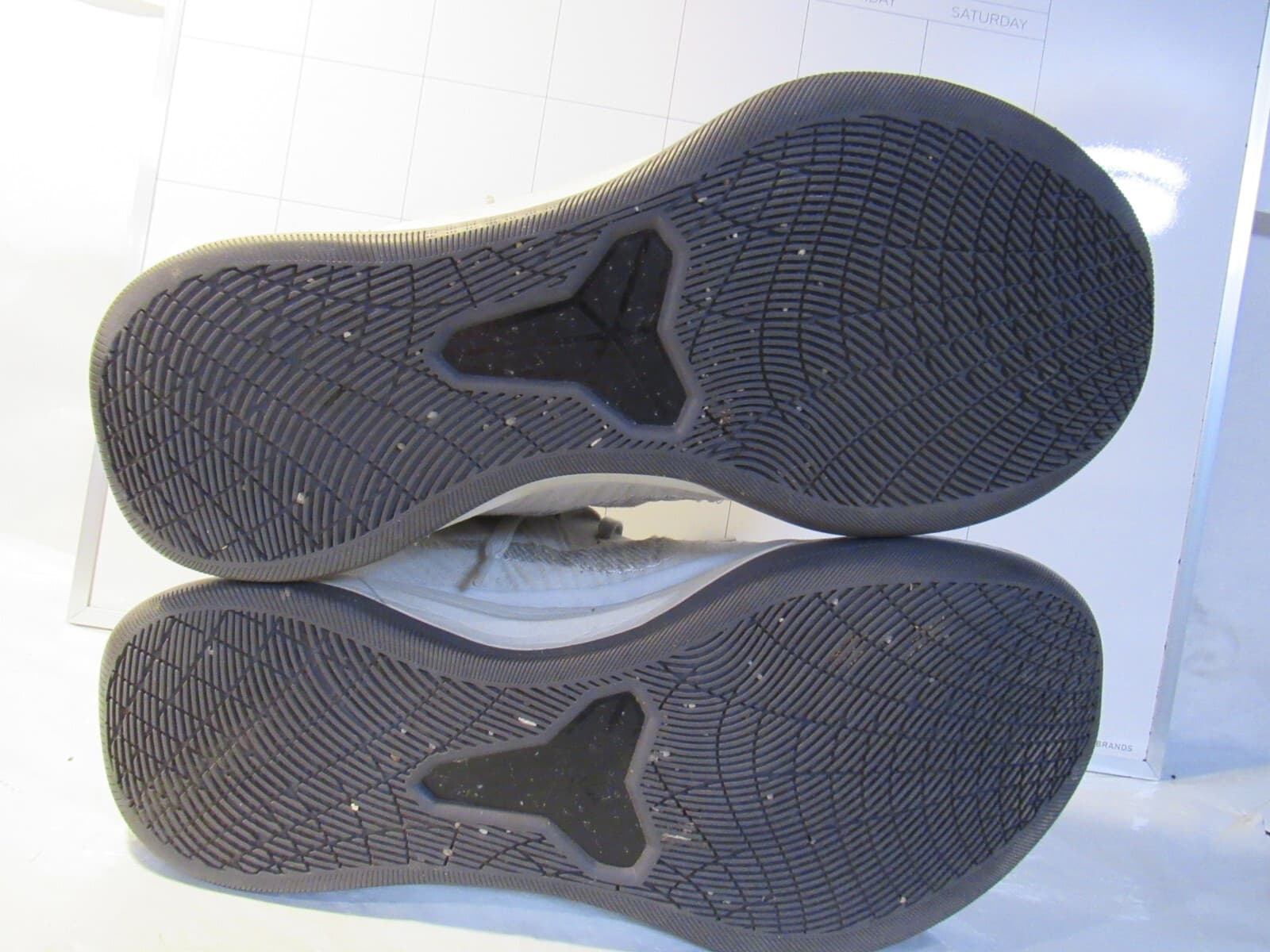 Nike Shoes Mens 10.5 Kobe A.D. Mid "Pure Platinum 2018" Sneakers 922482-004 B76 - Thumbnail 7